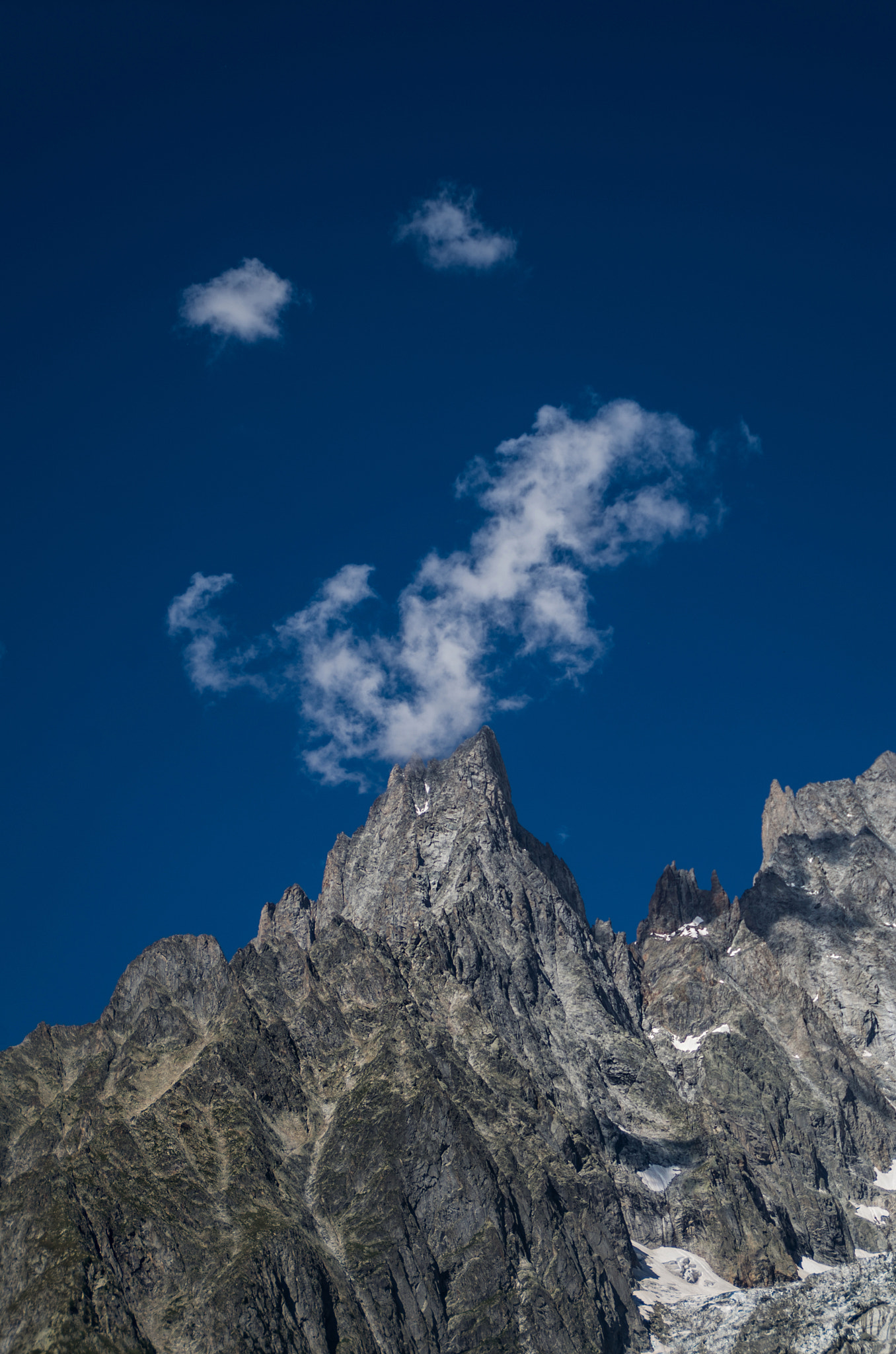 Tamron AF 18-200mm F3.5-6.3 XR Di II LD Aspherical (IF) Macro sample photo. Monte bianco, valle d'aosta photography