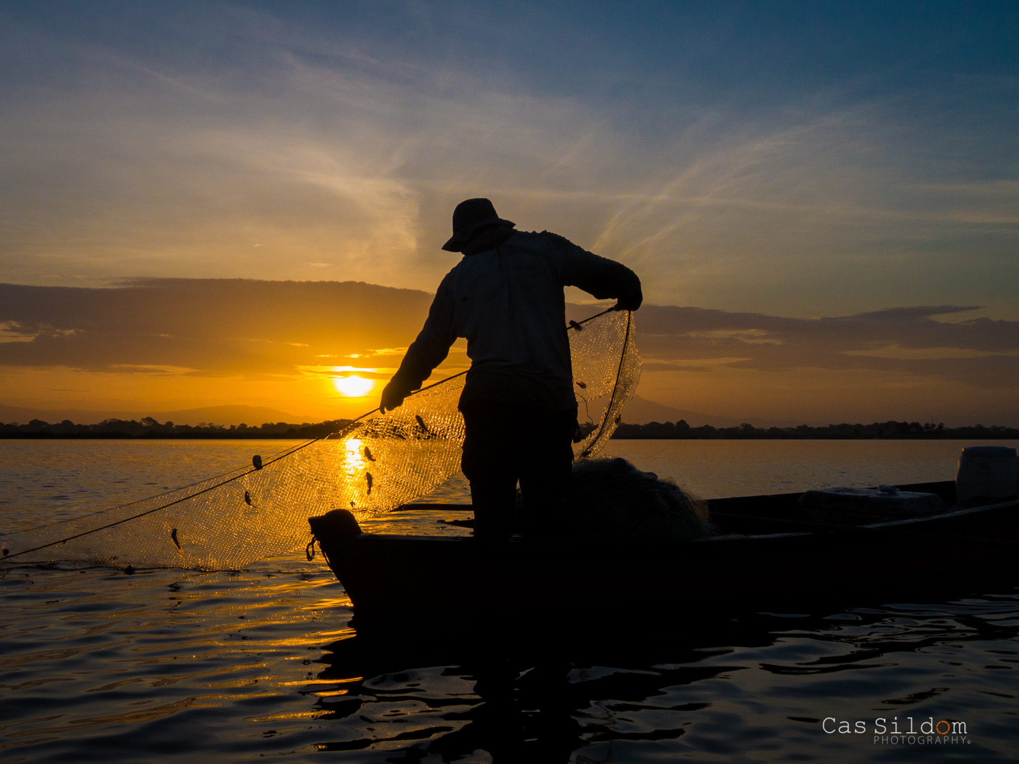 Panasonic Lumix DMC-GH3 sample photo. Morning fishing photography