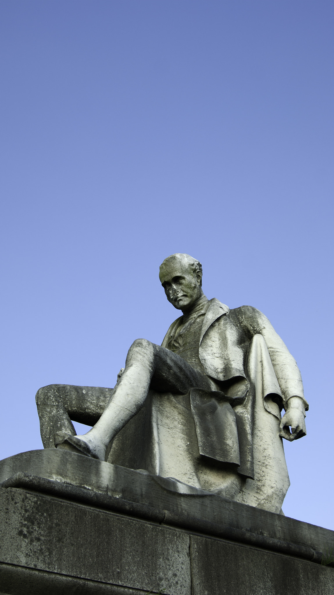 Sony Alpha DSLR-A290 + Sony DT 18-55mm F3.5-5.6 SAM sample photo. Glasgow necropolis photography