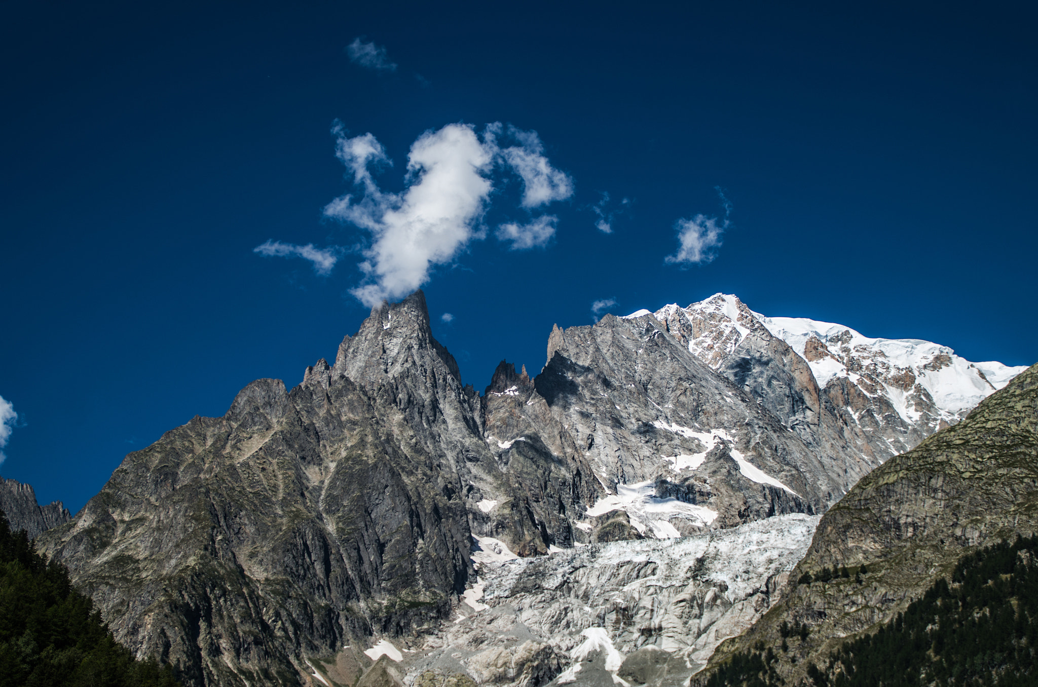 Tamron AF 18-200mm F3.5-6.3 XR Di II LD Aspherical (IF) Macro sample photo. Monte bianco, valle d'aosta photography