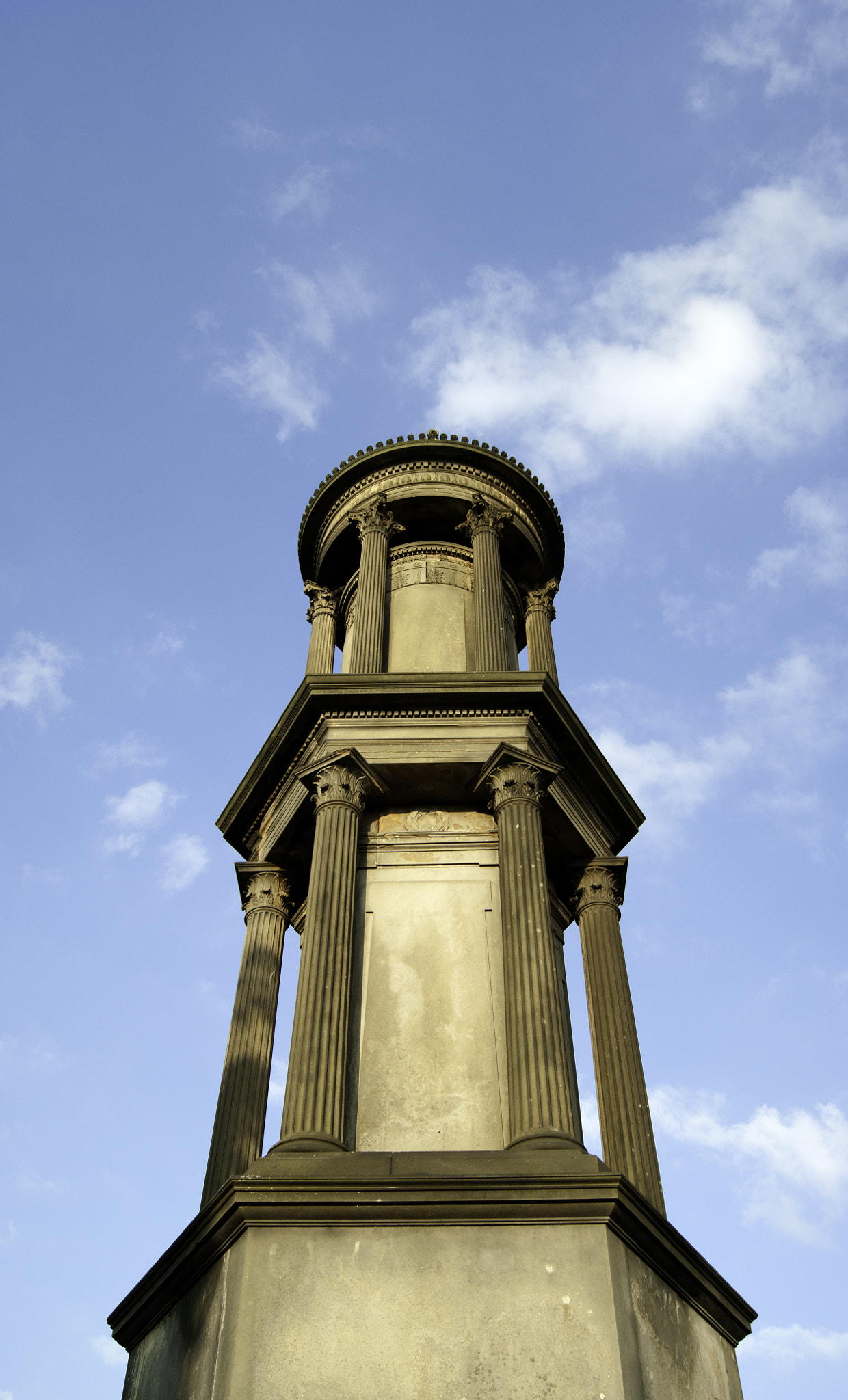 Sony Alpha DSLR-A290 + Sony DT 18-55mm F3.5-5.6 SAM sample photo. Glasgow necropolis photography