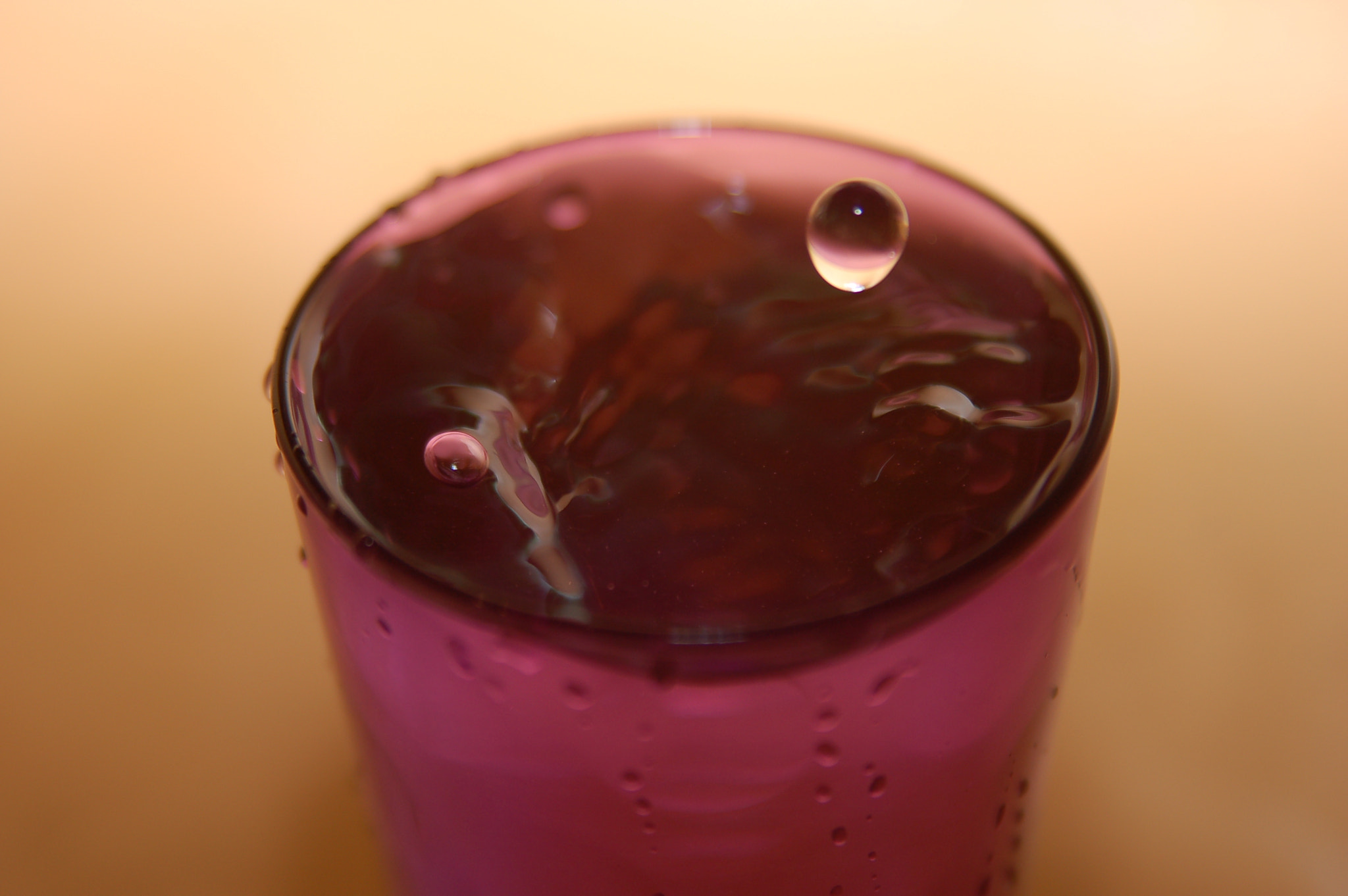 Nikon D50 sample photo. An other drop photography