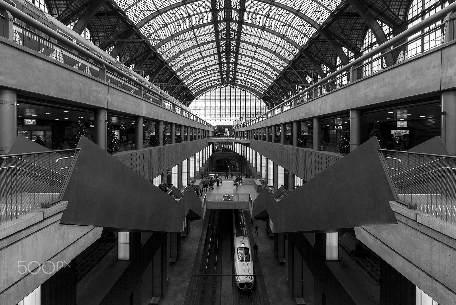 Sigma 12-24mm F4.5-5.6 II DG HSM sample photo. Centraal photography