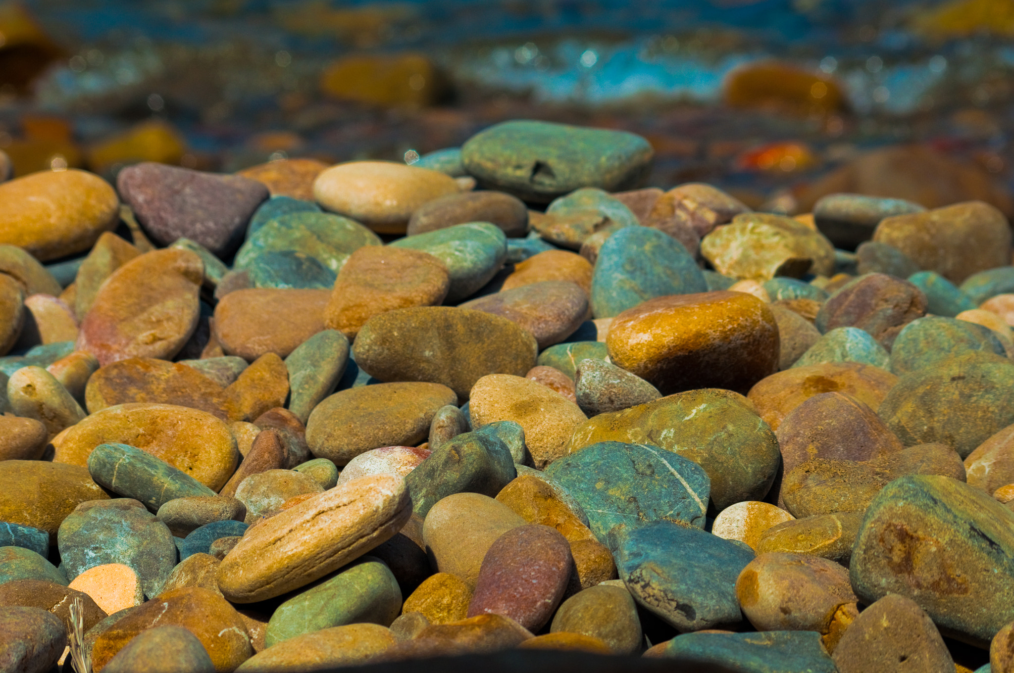 Nikon D90 + Sigma 70-300mm F4-5.6 DG Macro sample photo. Colorful stone  photography