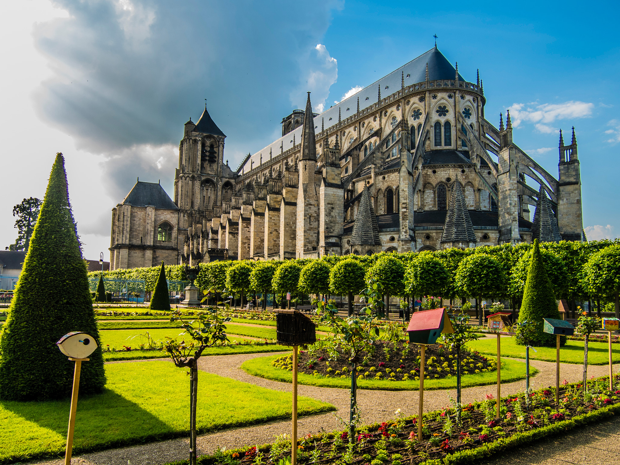 LUMIX G VARIO PZ 14-42/F3.5-5.6 sample photo. Bourges photography