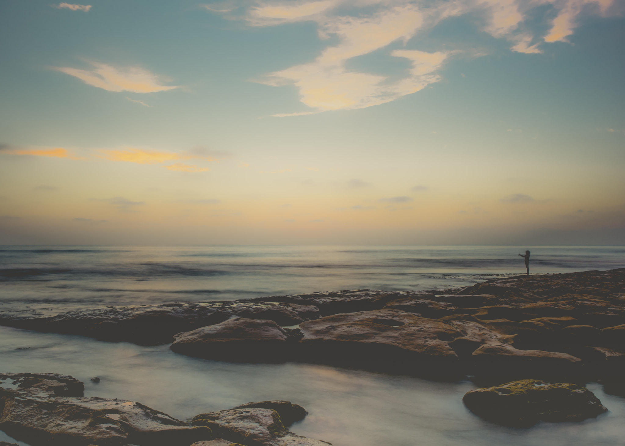 Nikon AF-S Nikkor 24mm F1.8G ED sample photo. Tide pool sunset photography