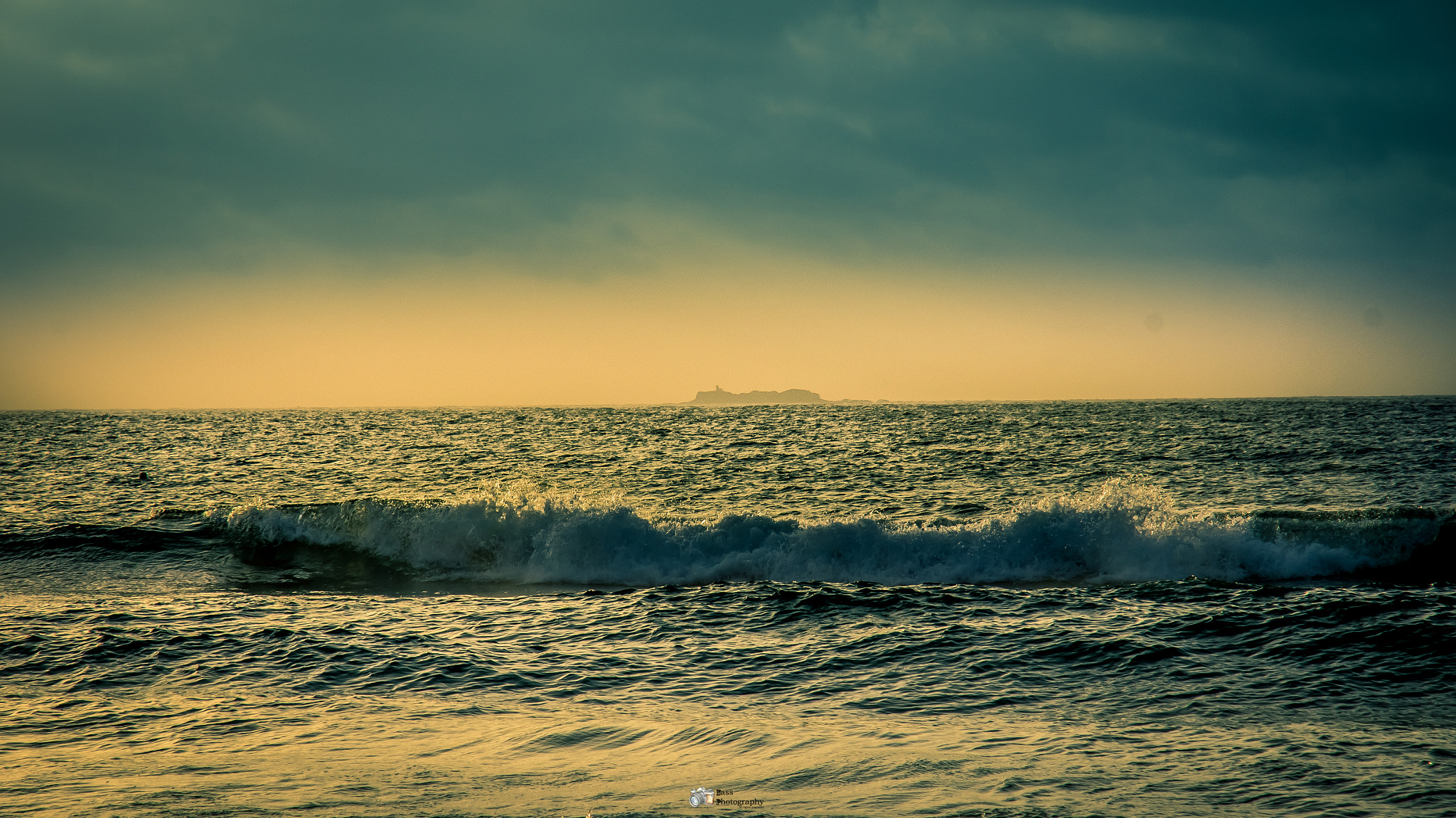 Sony SLT-A55 (SLT-A55V) sample photo. The mysterious island photography