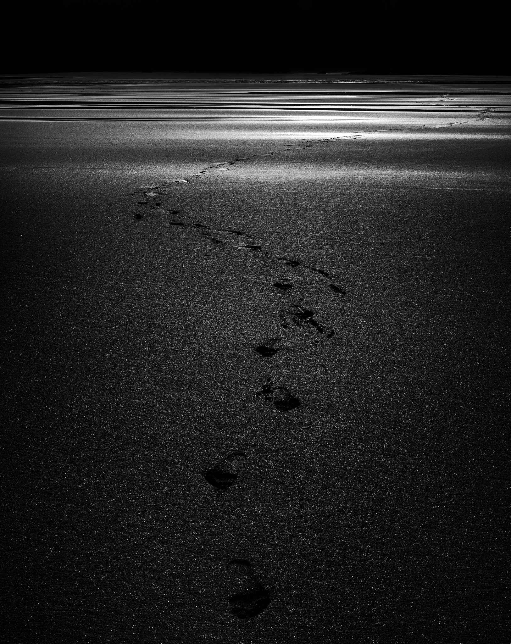 Olympus OM-D E-M1 sample photo. 'footprints' photography