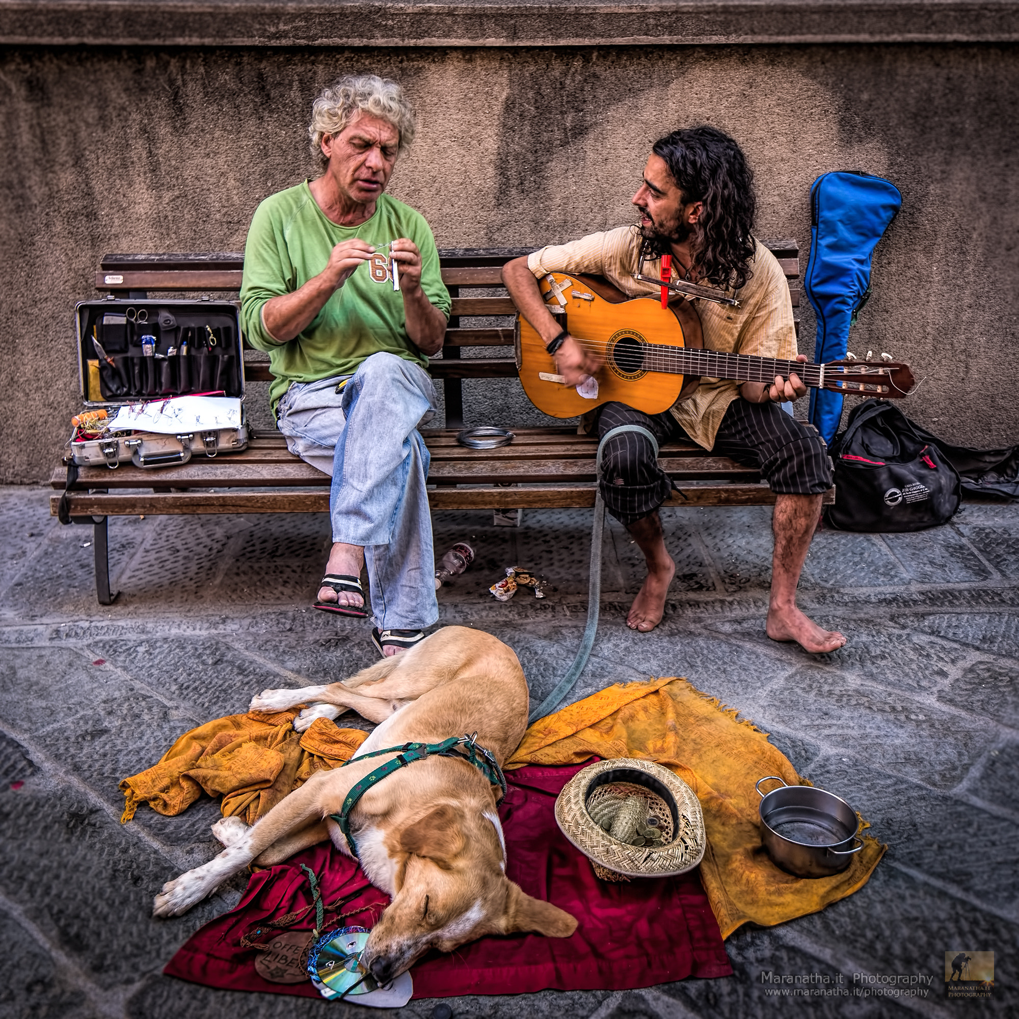 Canon TS-E 24.0mm f/3.5 L II sample photo. Street musician photography