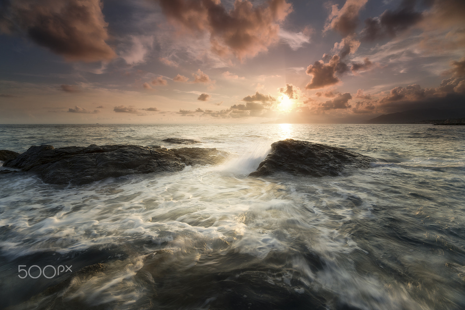 Sony a7R II + Voigtlander SUPER WIDE-HELIAR 15mm F4.5 III sample photo. Liguria photography