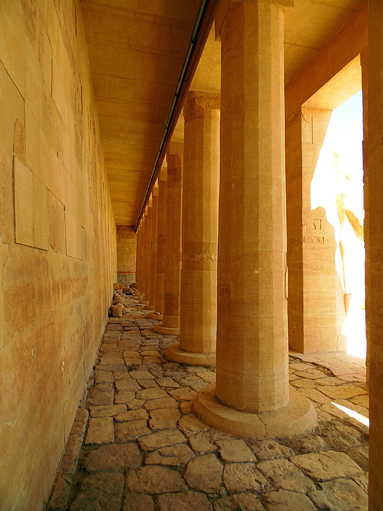 Samsung WB2200F sample photo. In hatshepsut temple. photography