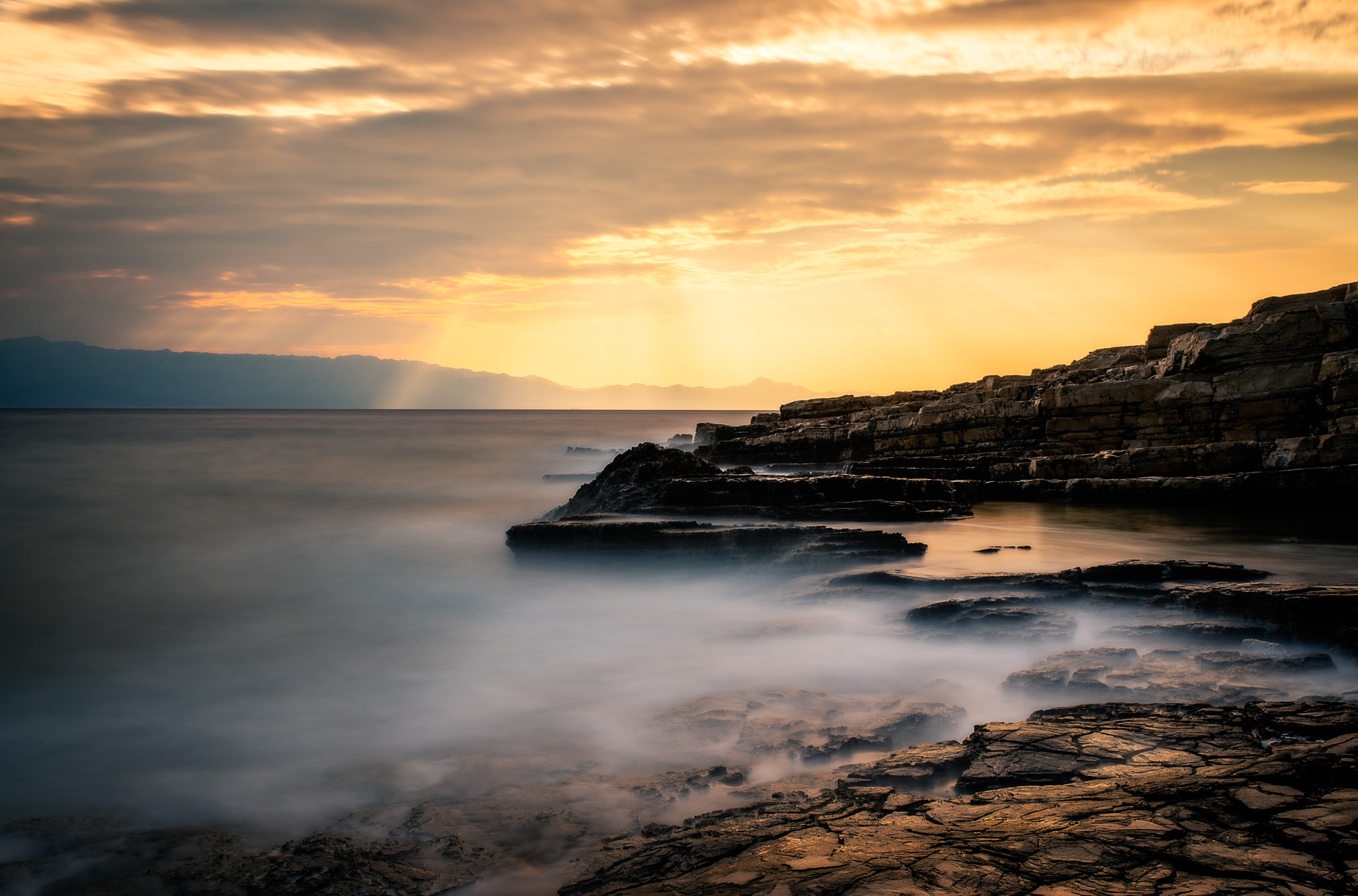 Sony a7R + Sigma 35mm F1.4 DG HSM Art sample photo. Seascape photography