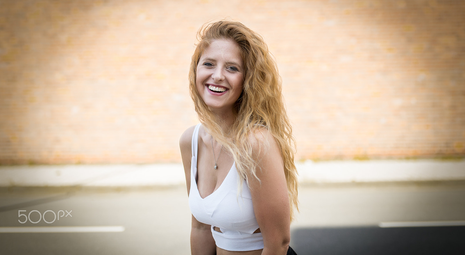 Nikon D5300 + Sigma 35mm F1.4 DG HSM Art sample photo. Pretty laughter photography