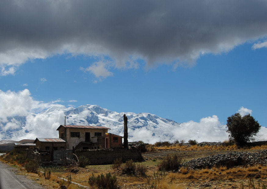 Nikon D3000 sample photo. A house with a view of the mountain photography