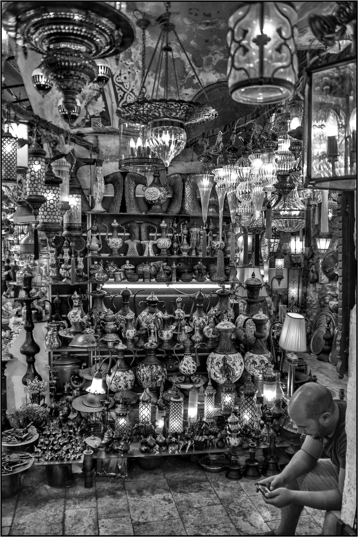 Canon EF 28-200mm F3.5-5.6 USM sample photo. Lantern shop.... photography