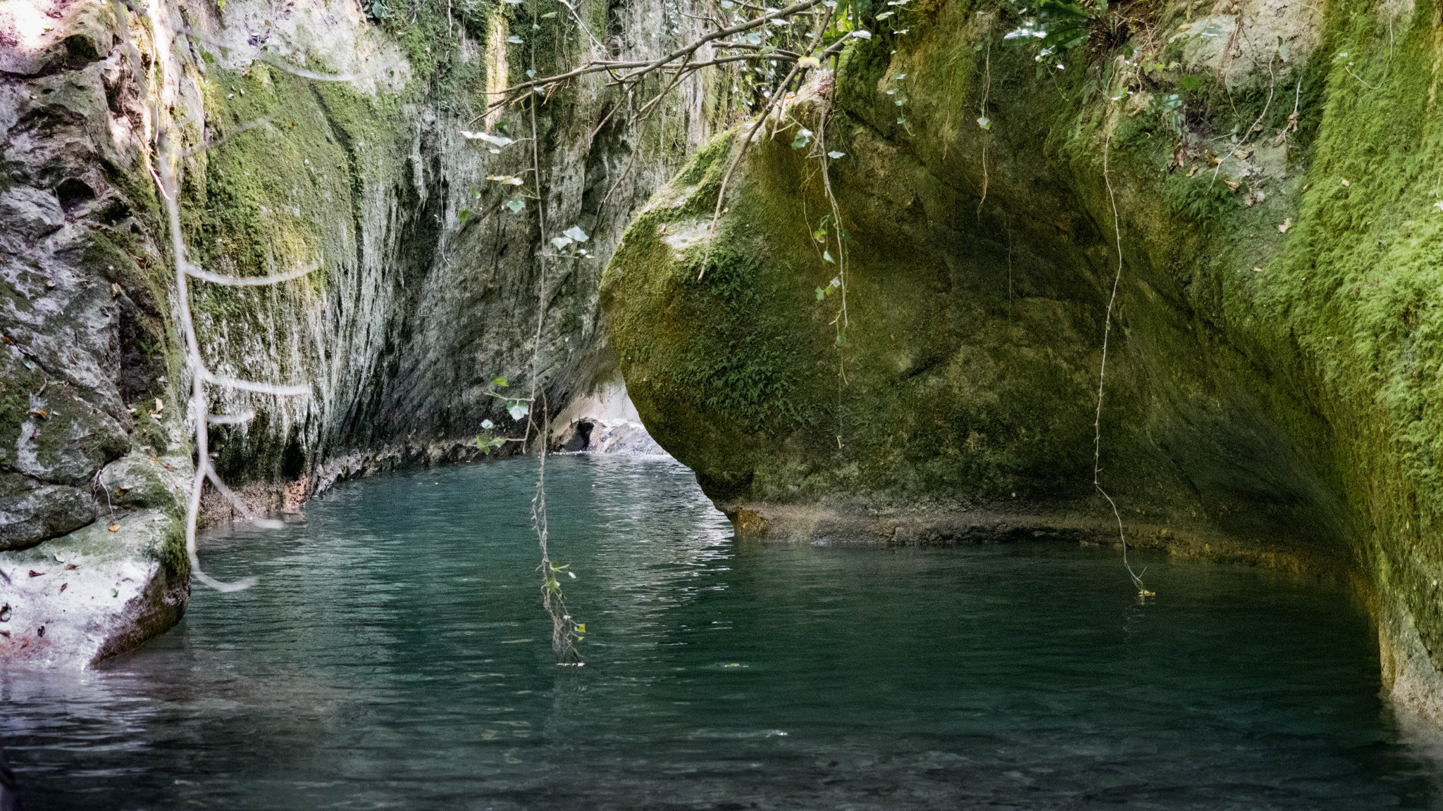 Sony a6300 + Sony FE 24-240mm F3.5-6.3 OSS sample photo. River photography