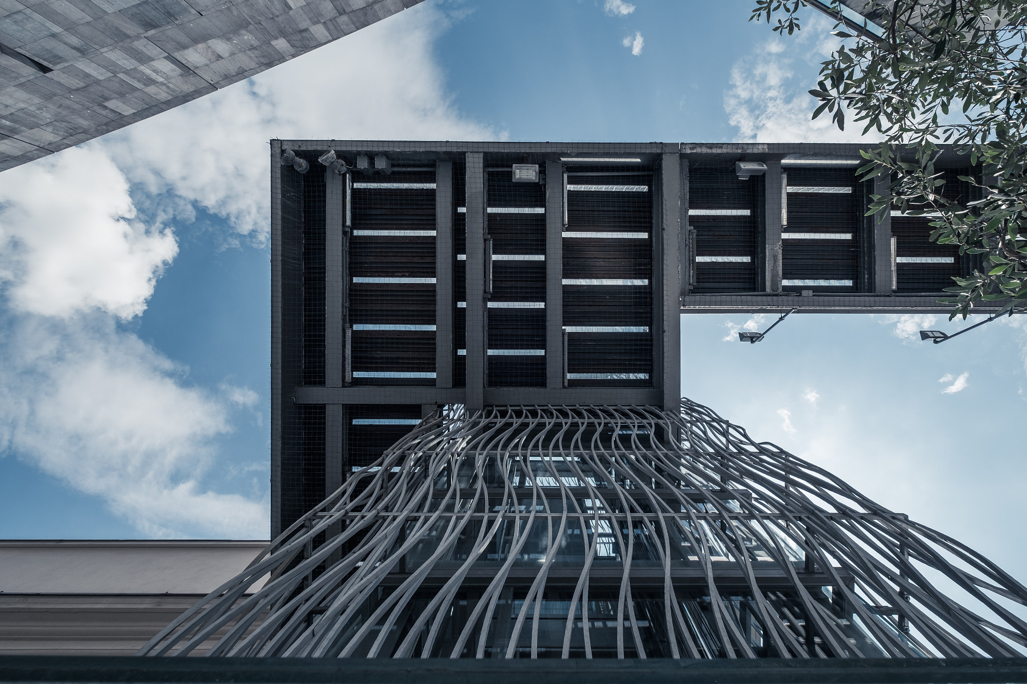 Fujifilm XF 10-24mm F4 R OIS sample photo. Structures photography
