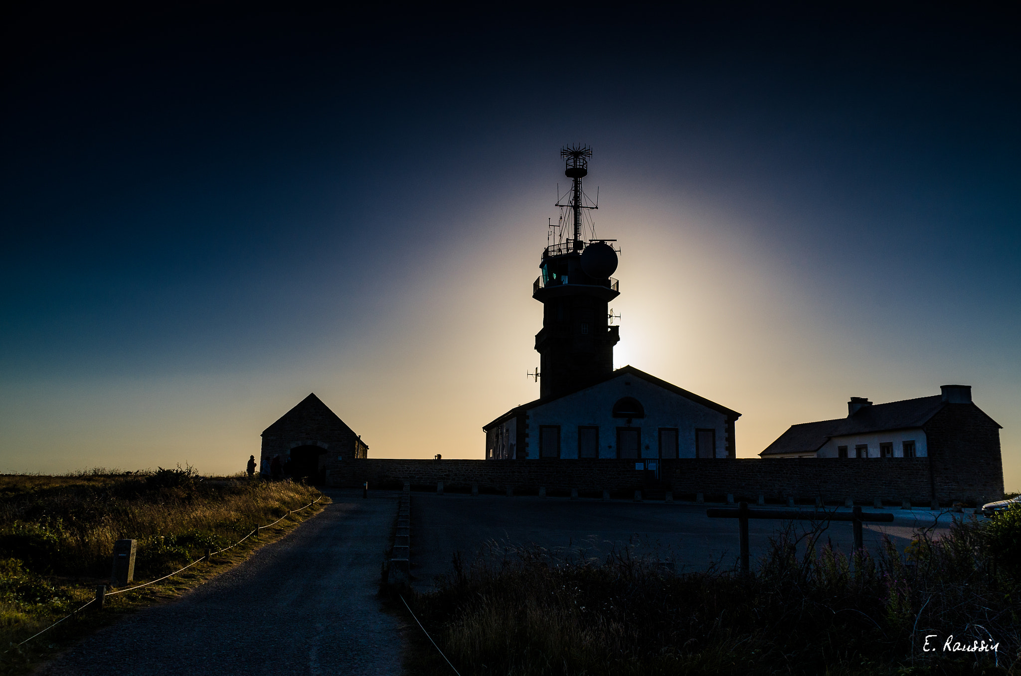 Nikon D7000 + Sigma 18-200mm F3.5-6.3 DC sample photo. Sémaphore de la pointe du raz photography