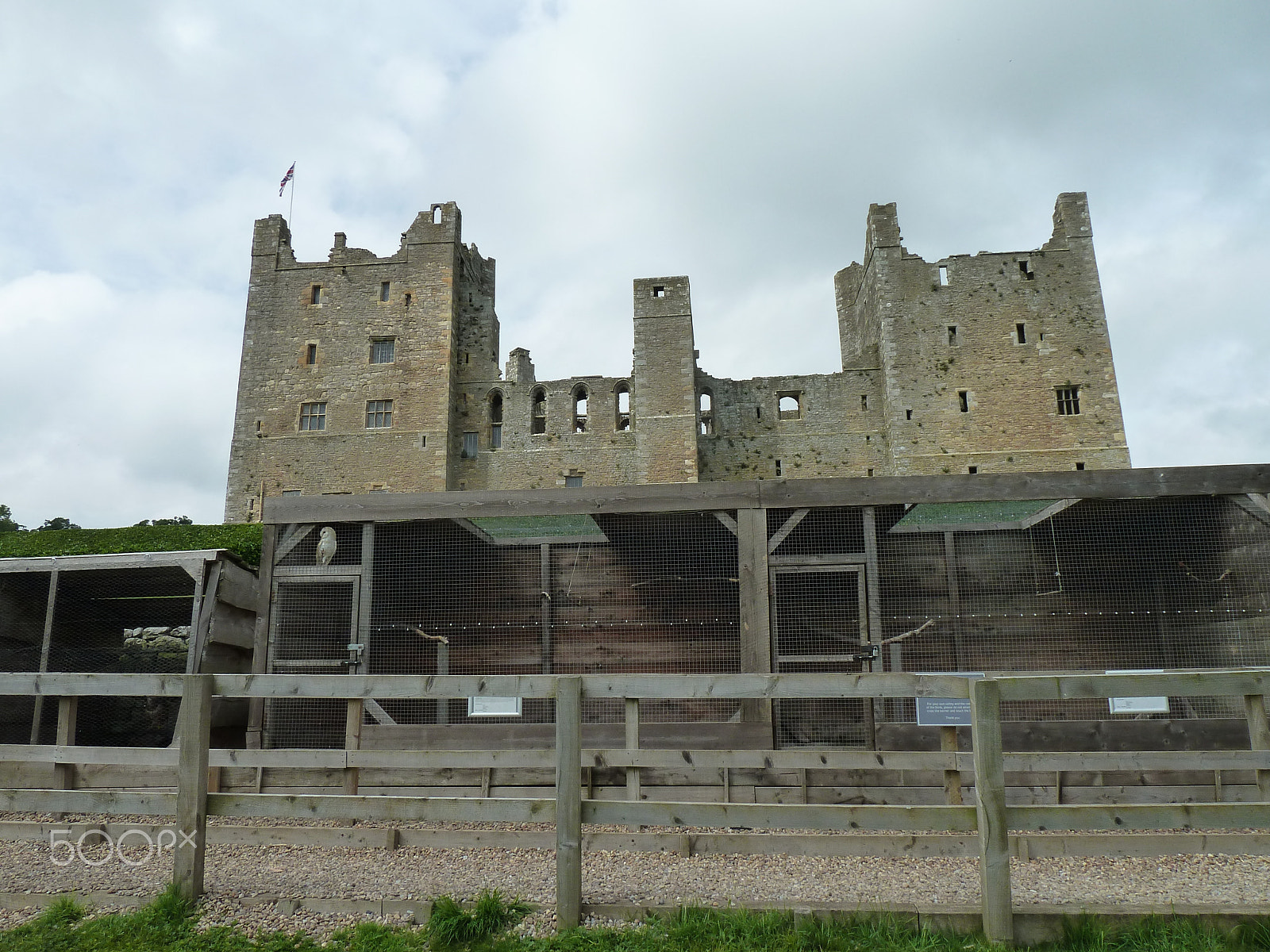 Panasonic Lumix DMC-ZS5 (Lumix DMC-TZ8) sample photo. Charlie and bolton castle photography