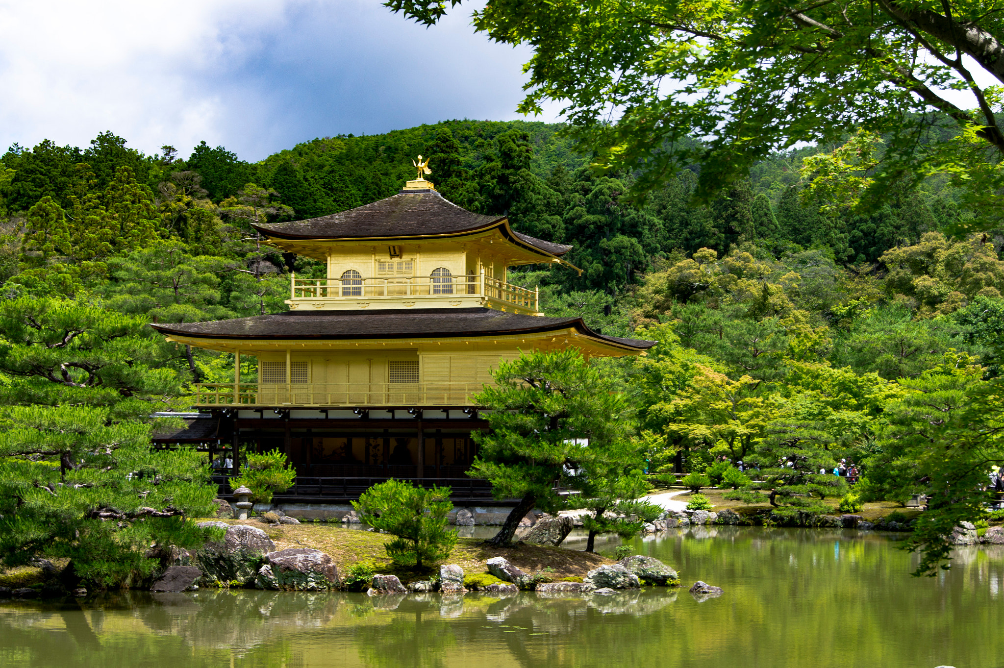 Sony SLT-A33 + Sony DT 18-55mm F3.5-5.6 SAM sample photo. Kinkaku-ji, kyoto photography
