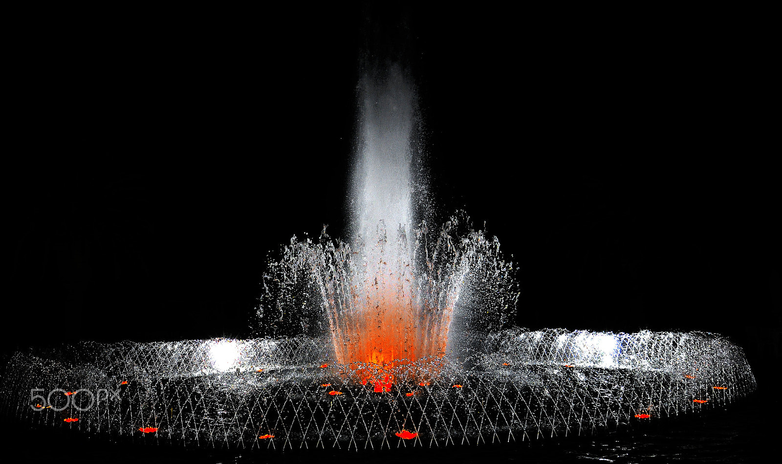 Nikon D200 sample photo. Fountain of the summer night. photography