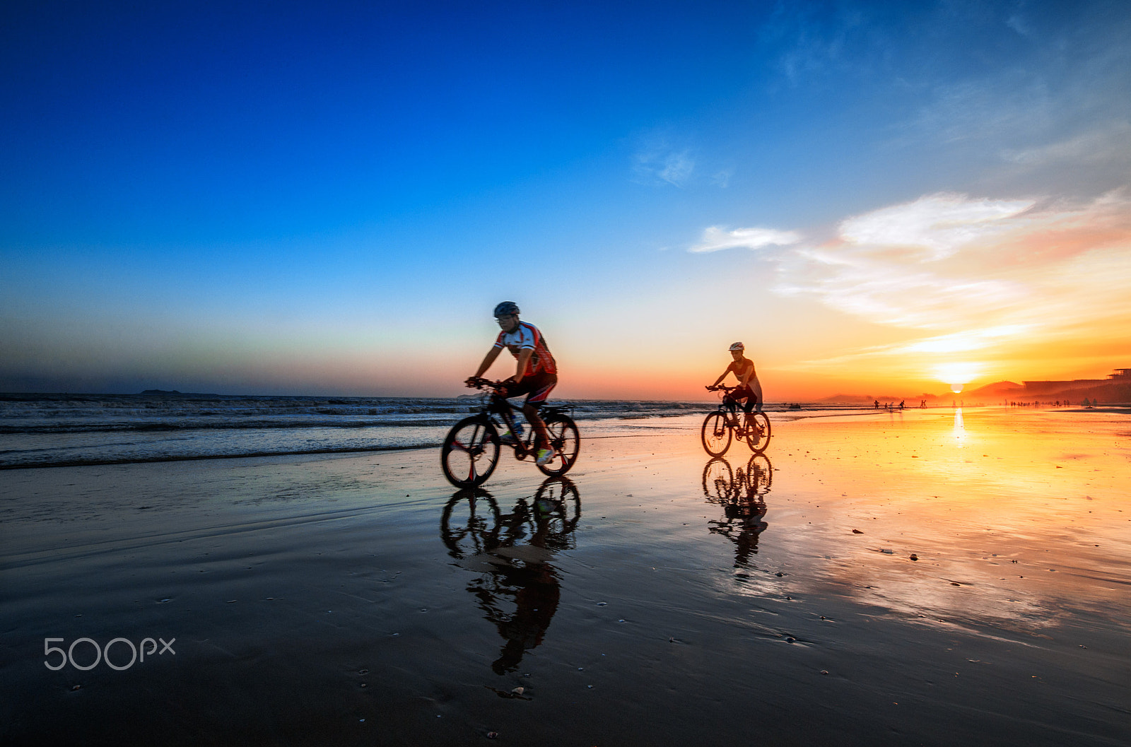 Canon EOS-1D X sample photo. Riding on the beach photography
