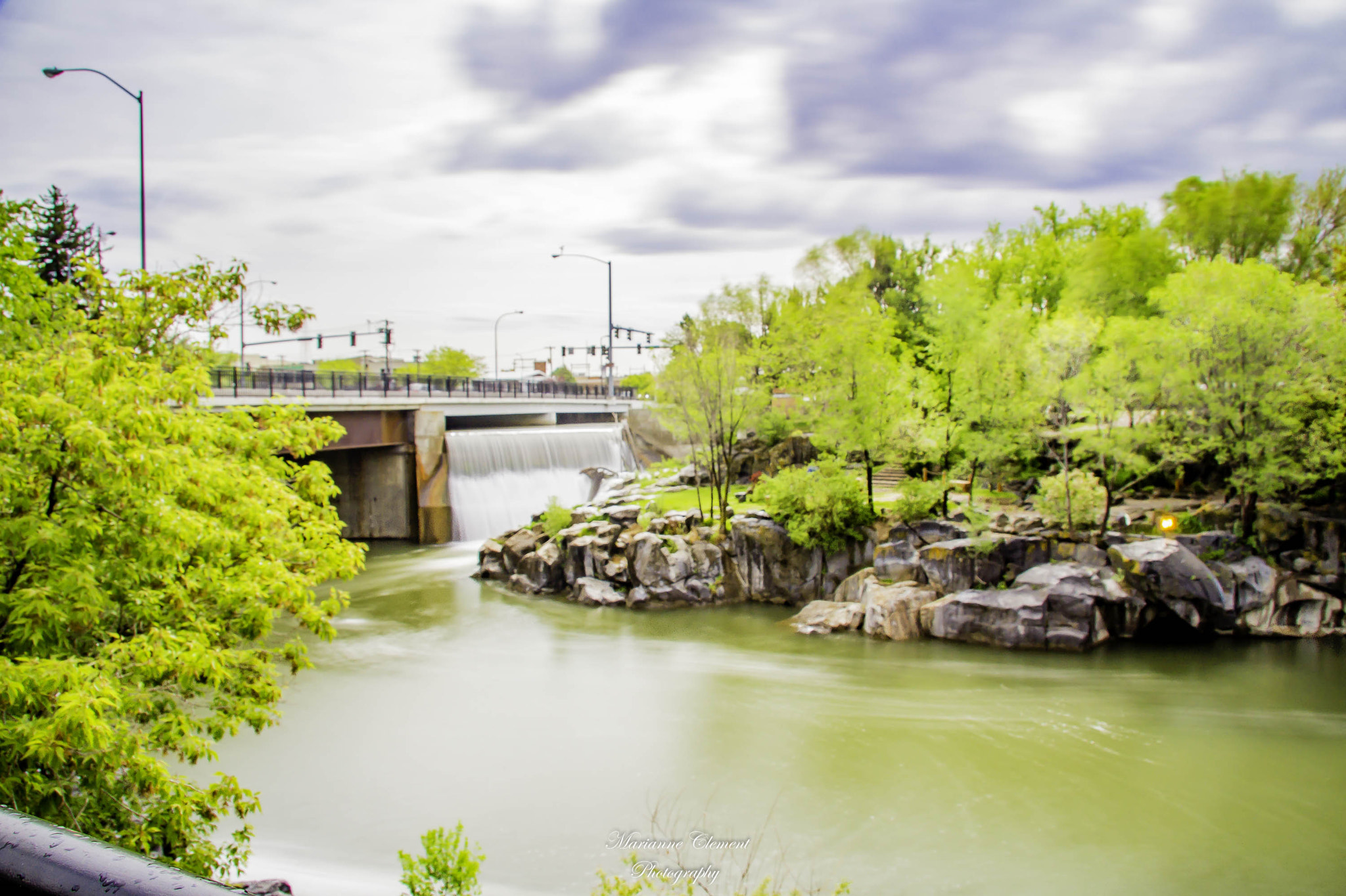 Canon EF-S 17-85mm F4-5.6 IS USM sample photo. Idaho falls at the japanese garden photography