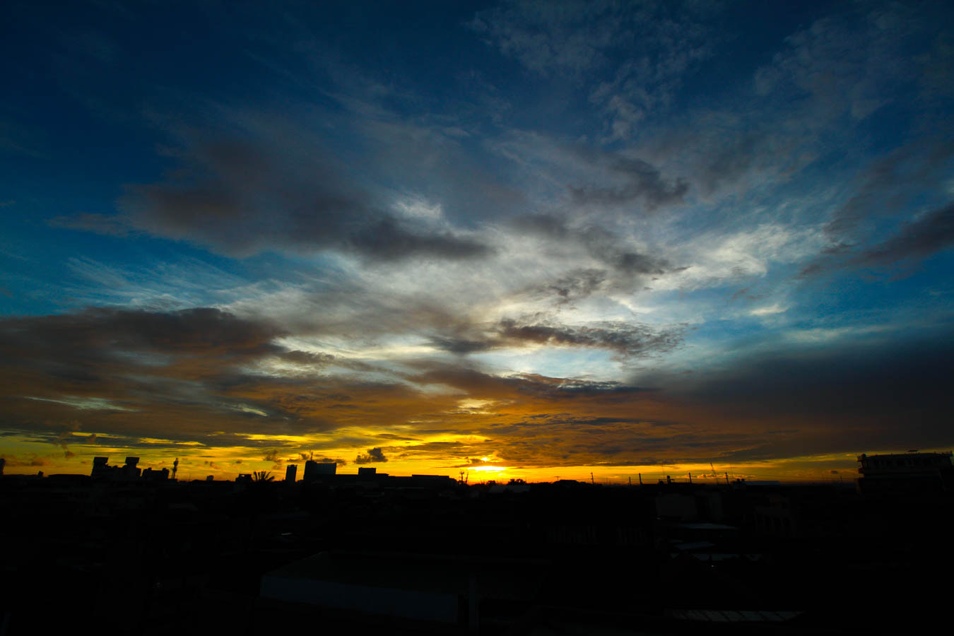 Canon EOS M sample photo. Skyhigh photography