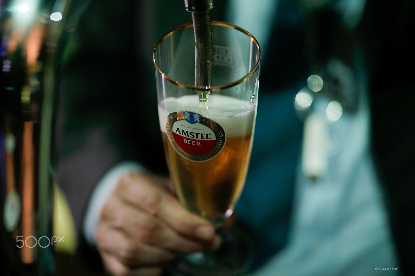 Canon EF 100mm F2.0 USM sample photo. Amstel pint photography