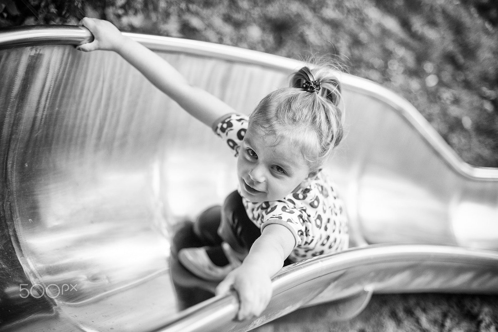 Nikon D3 + Nikon AF Nikkor 50mm F1.4D sample photo. ... little  people v photography