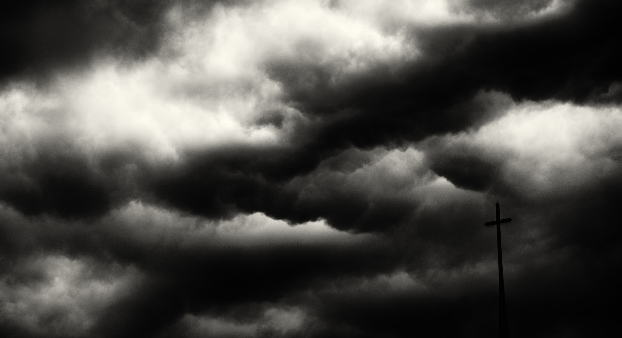 Canon EF 70-300mm F4-5.6L IS USM sample photo. Storm photography