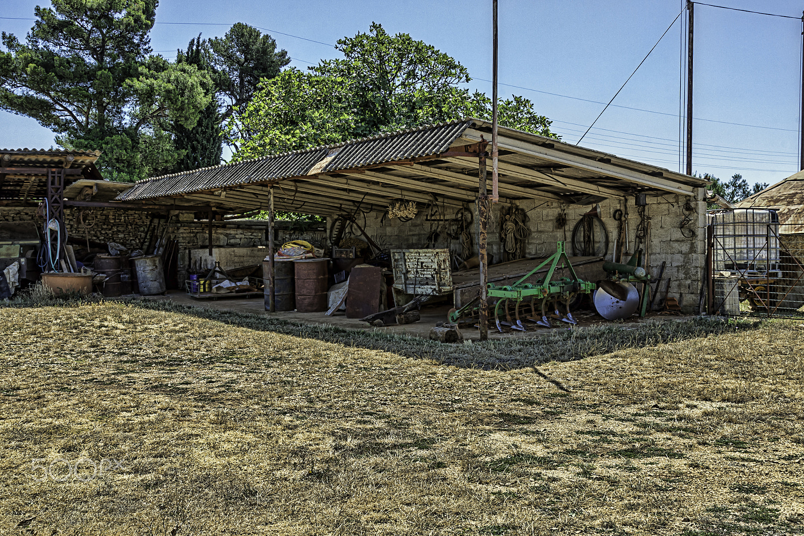 Canon EOS 500D (EOS Rebel T1i / EOS Kiss X3) sample photo. Storage unit on a farm photography
