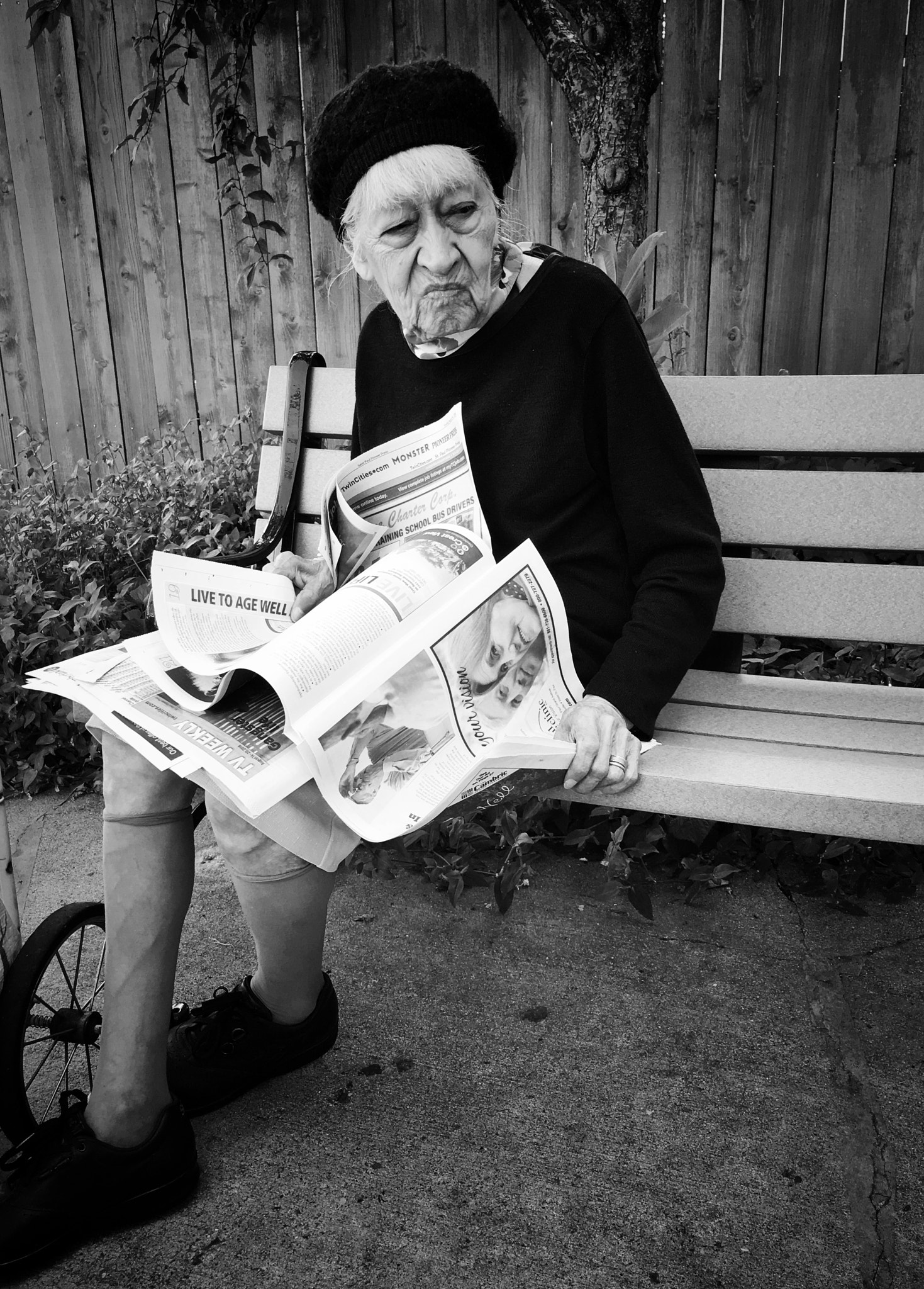 Apple iPhone8,1 sample photo. Street portrait photography