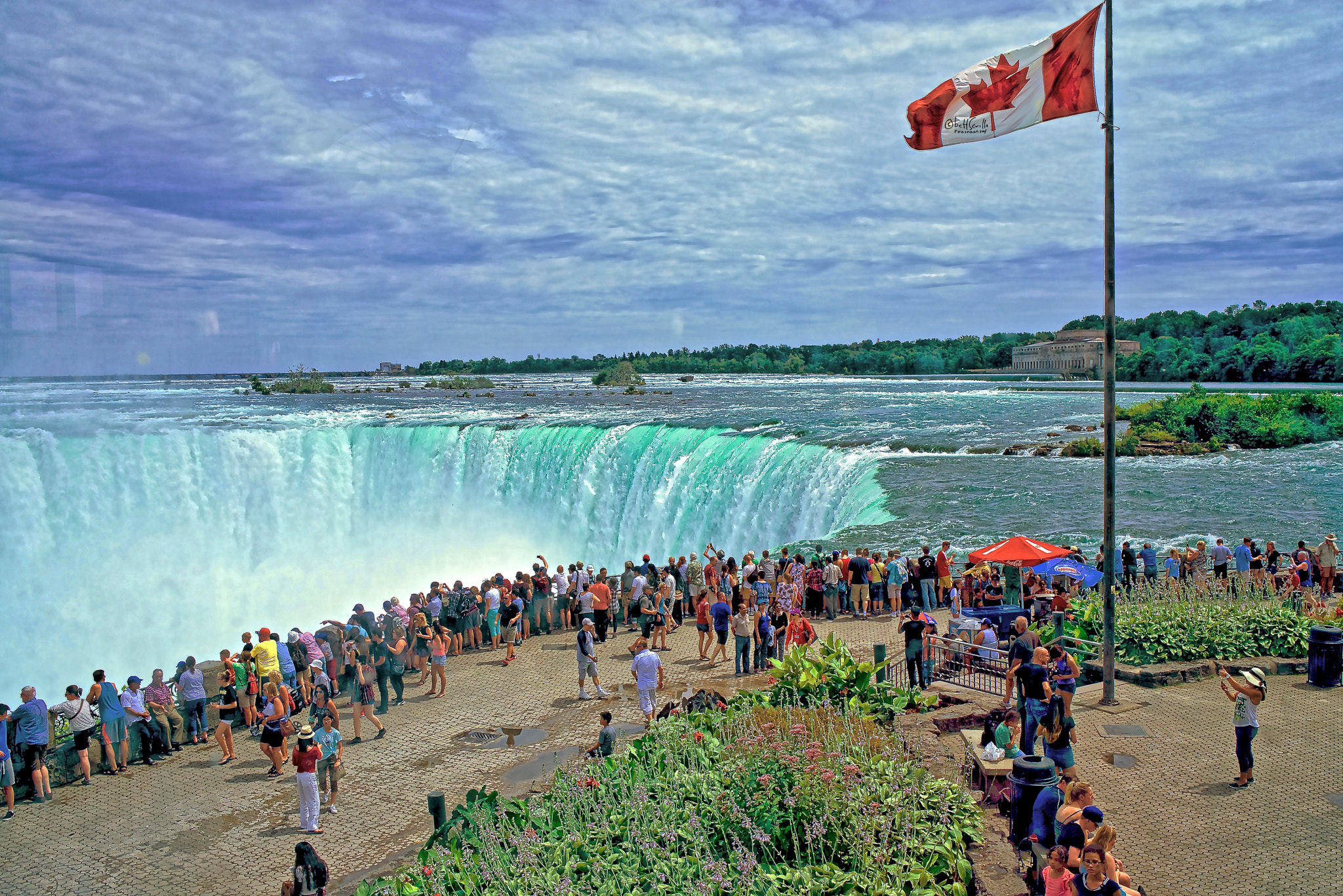 Sony a7R + Sony Distagon T* FE 35mm F1.4 ZA sample photo. Niagara falls photography