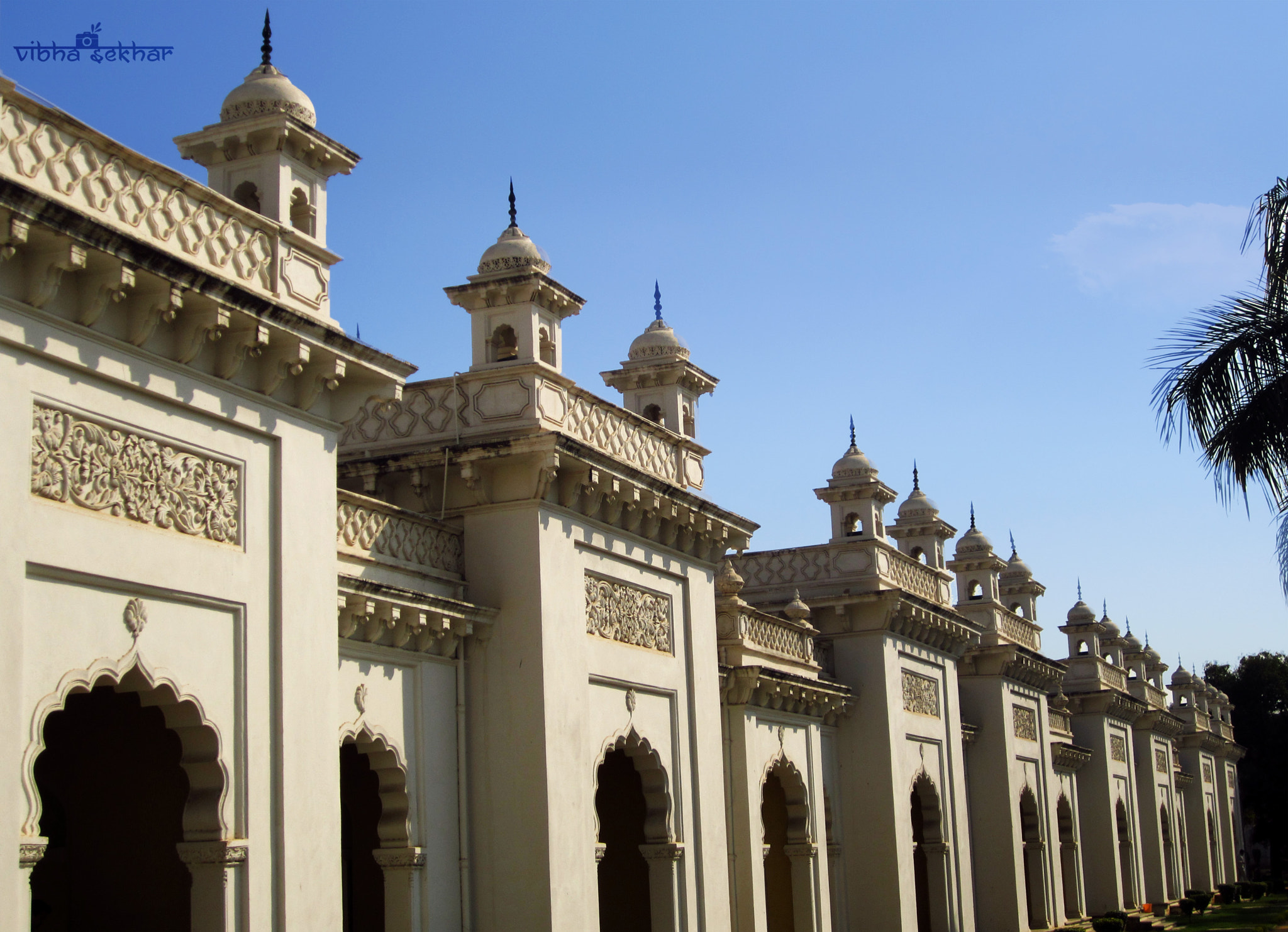 Canon PowerShot ELPH 100 HS (IXUS 115 HS / IXY 210F) sample photo. Corridors of chowmahalla palace photography