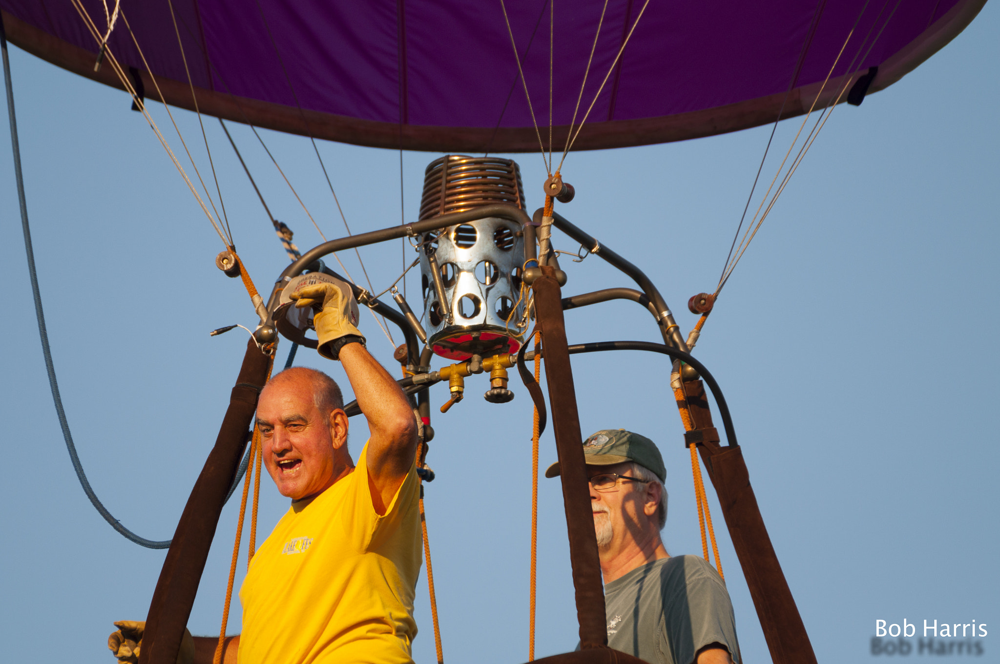 Nikon D5000 + Sigma 70-300mm F4-5.6 DG OS sample photo. Balloons and old airplanes(d5000)* 8 photography