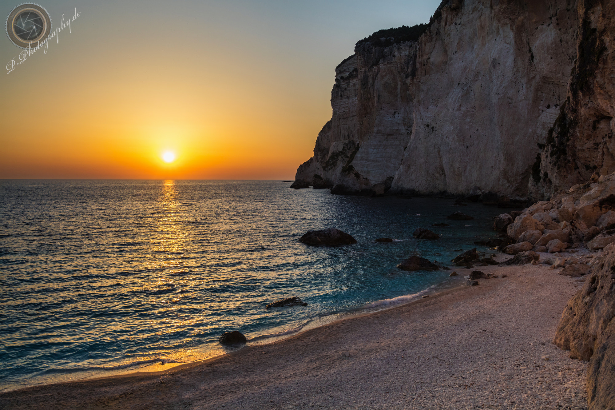 Tamron SP AF 17-50mm F2.8 XR Di II LD Aspherical (IF) sample photo. Ionian islands sunset photography