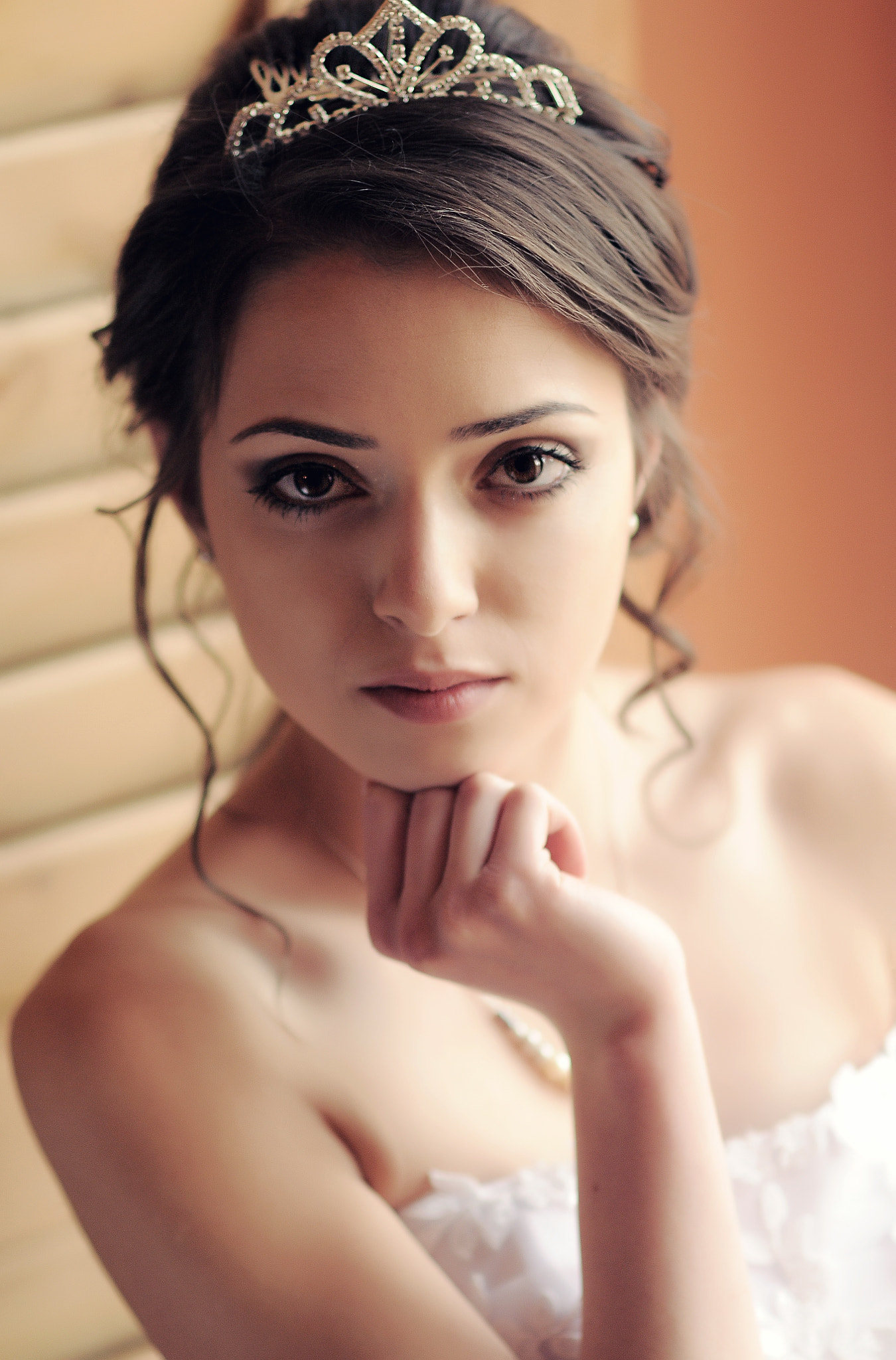 Nikon D300S + Nikon AF-S Nikkor 85mm F1.8G sample photo. Bernadett bridal photography