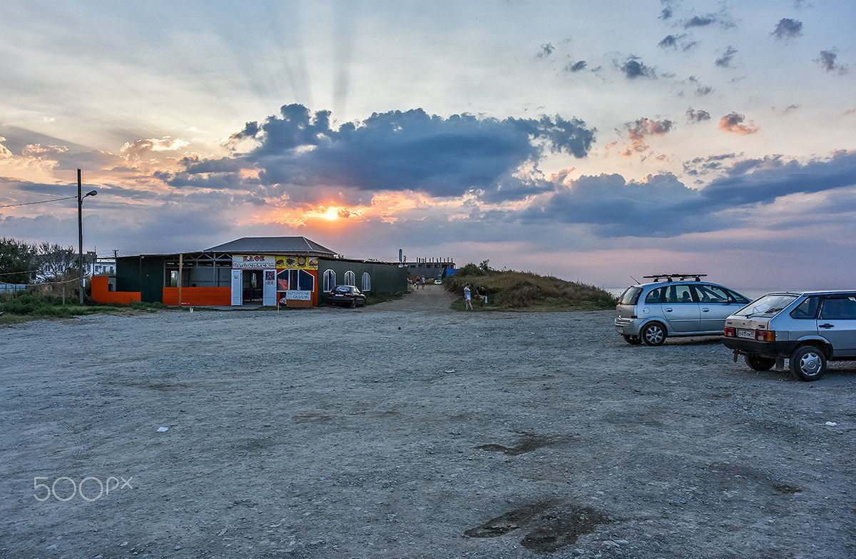 AF Zoom-Nikkor 28-105mm f/3.5-4.5D IF sample photo. Теплый вечер photography