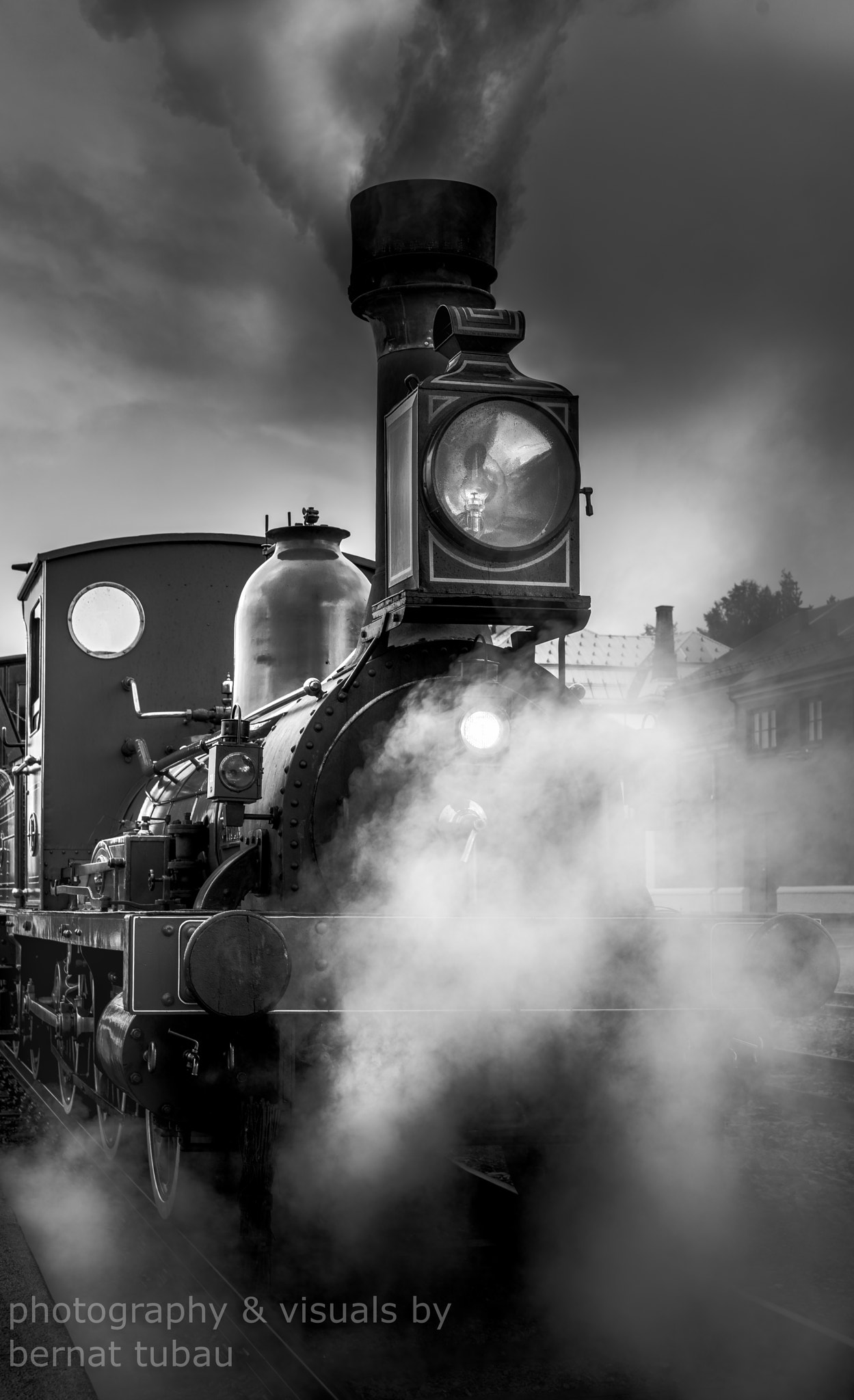 Nikon D810 + Sigma 50mm F1.4 EX DG HSM sample photo. The train photography