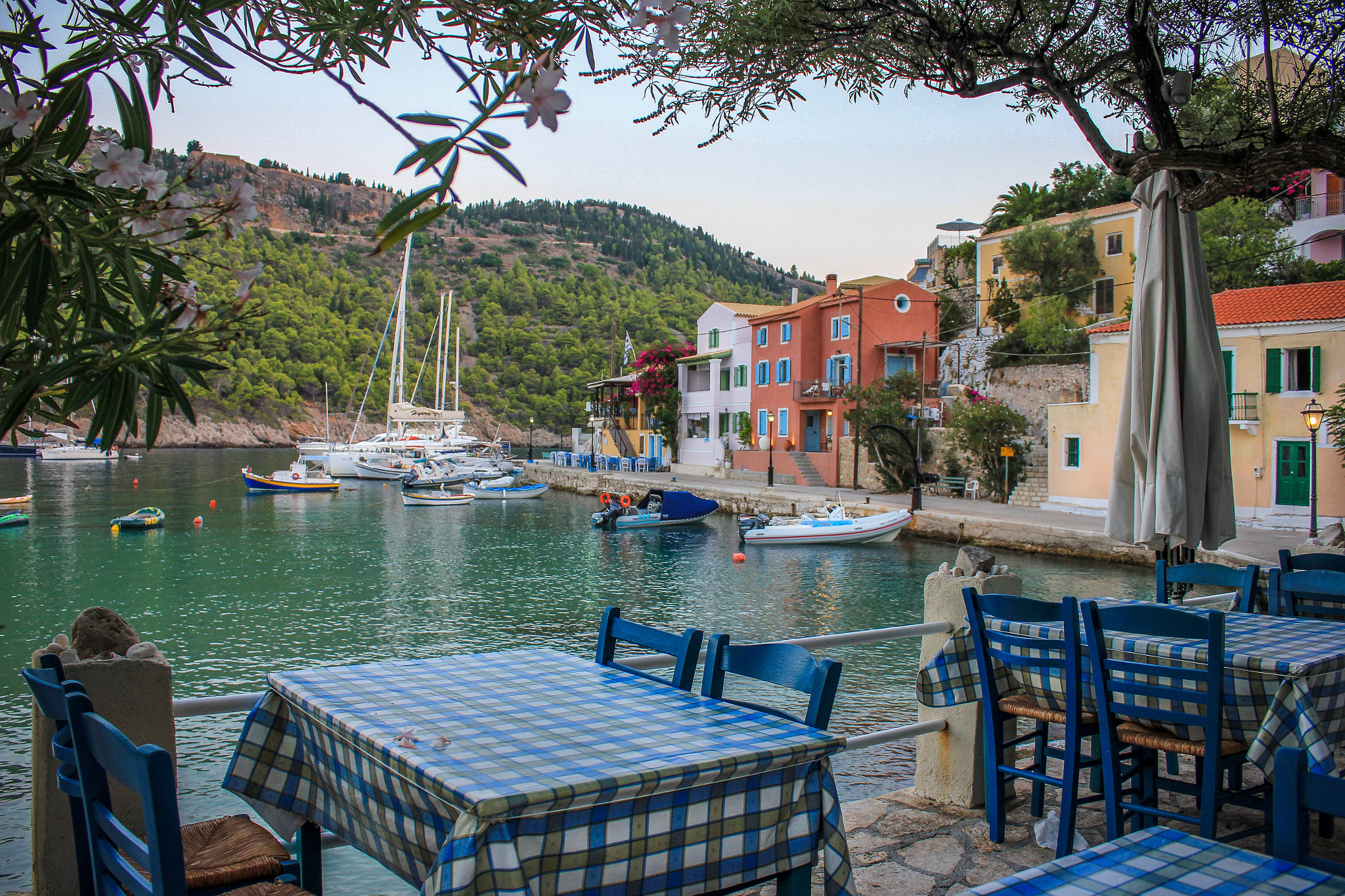 Canon EOS 550D (EOS Rebel T2i / EOS Kiss X4) sample photo. Assos, kefalonia photography