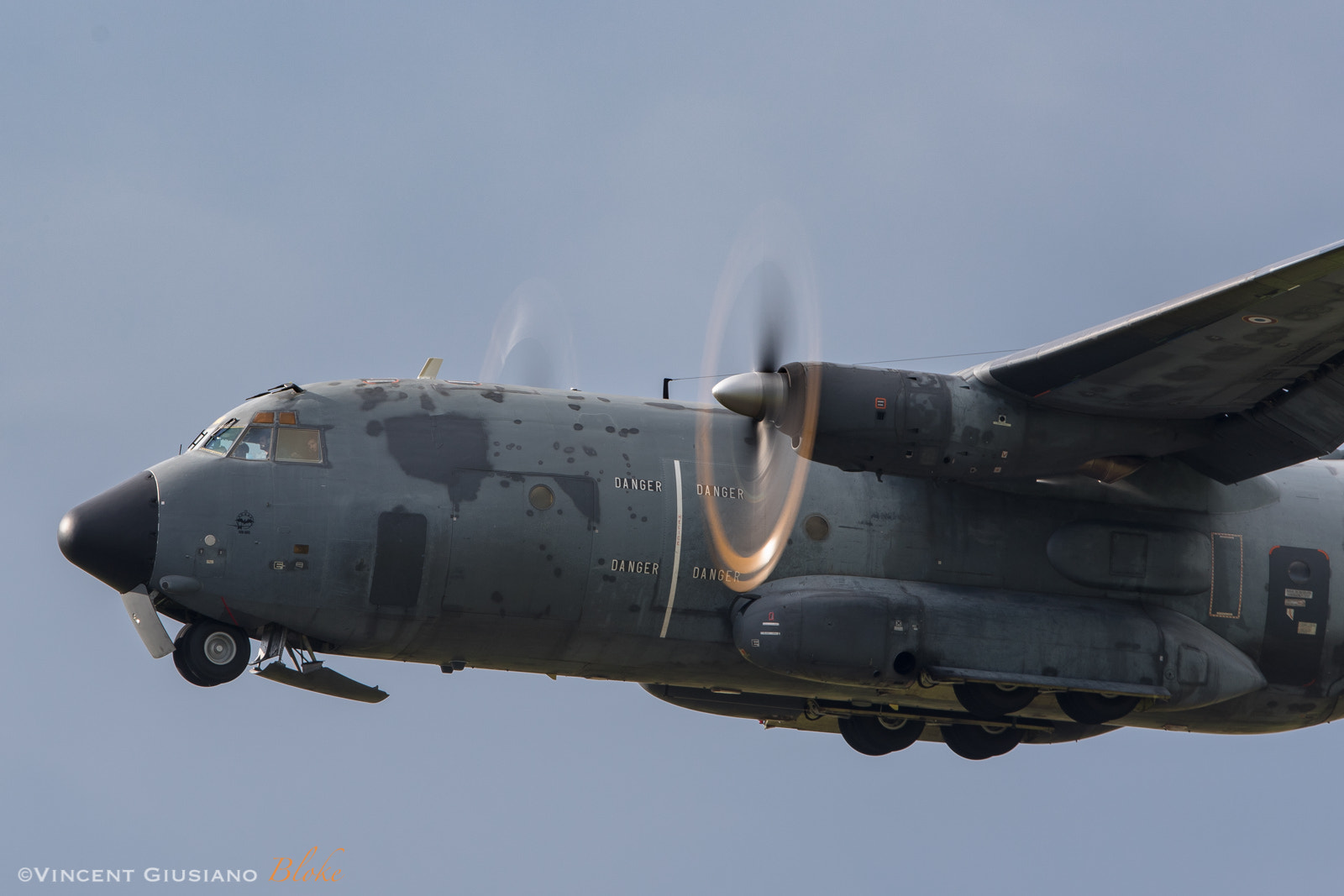 Canon EF 300mm F2.8L IS USM sample photo. C-160 transall photography