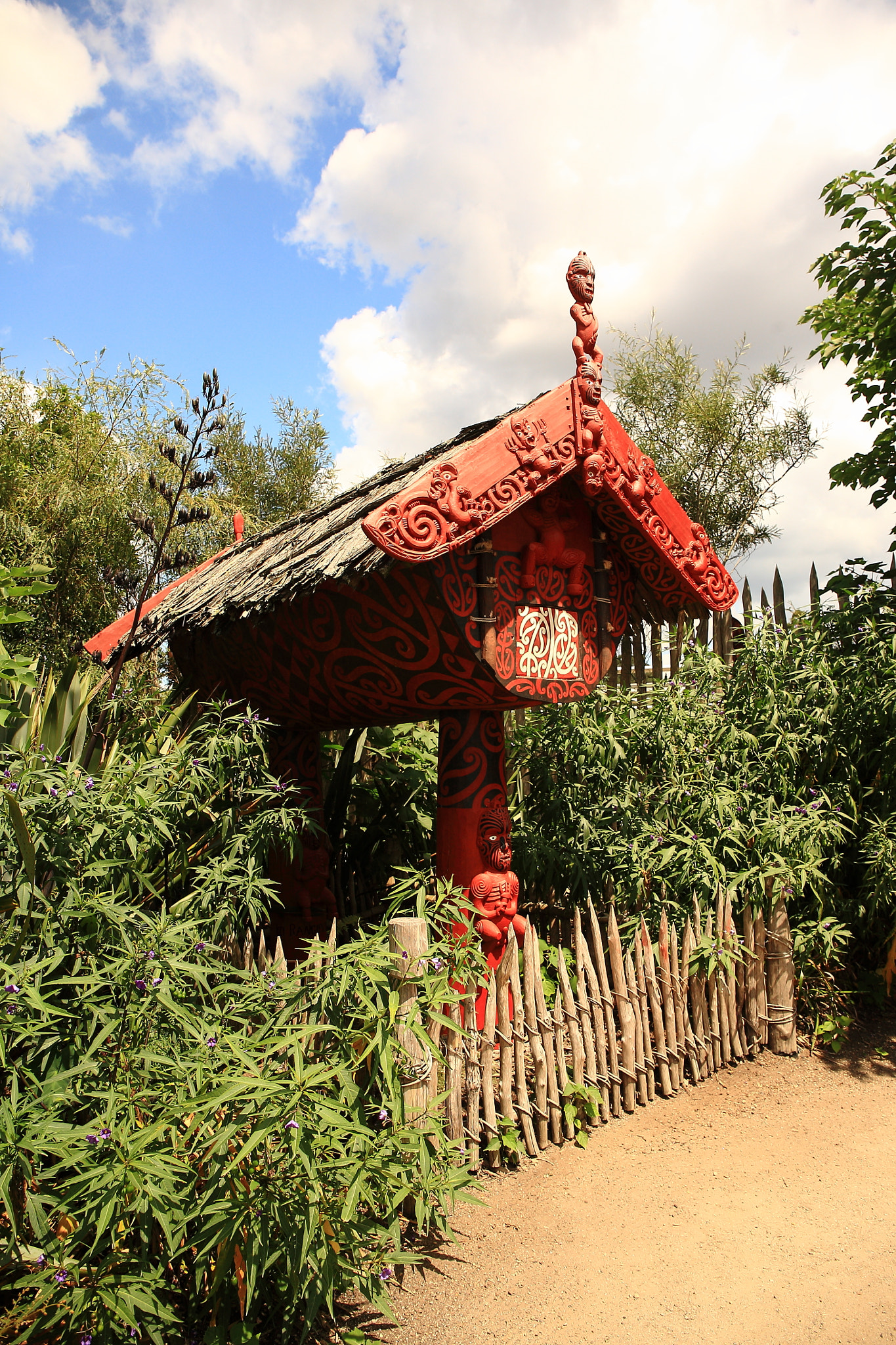 Canon EF 24-70mm F4L IS USM sample photo. Pataka - maori storehouse photography