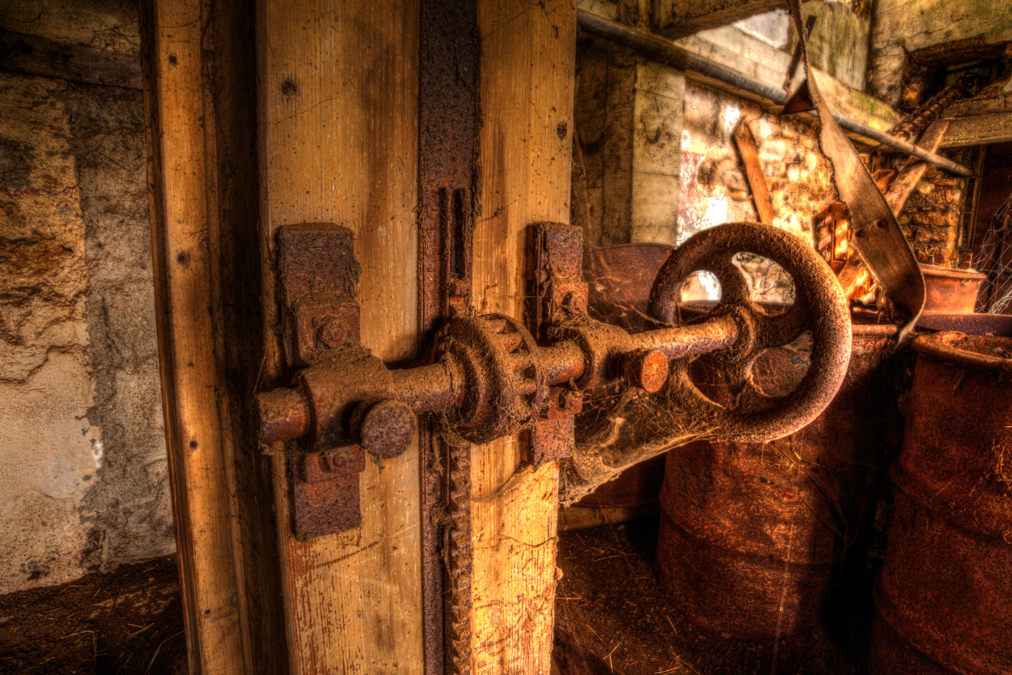 Canon EF 20-35mm F3.5-4.5 USM sample photo. Manivelle photography