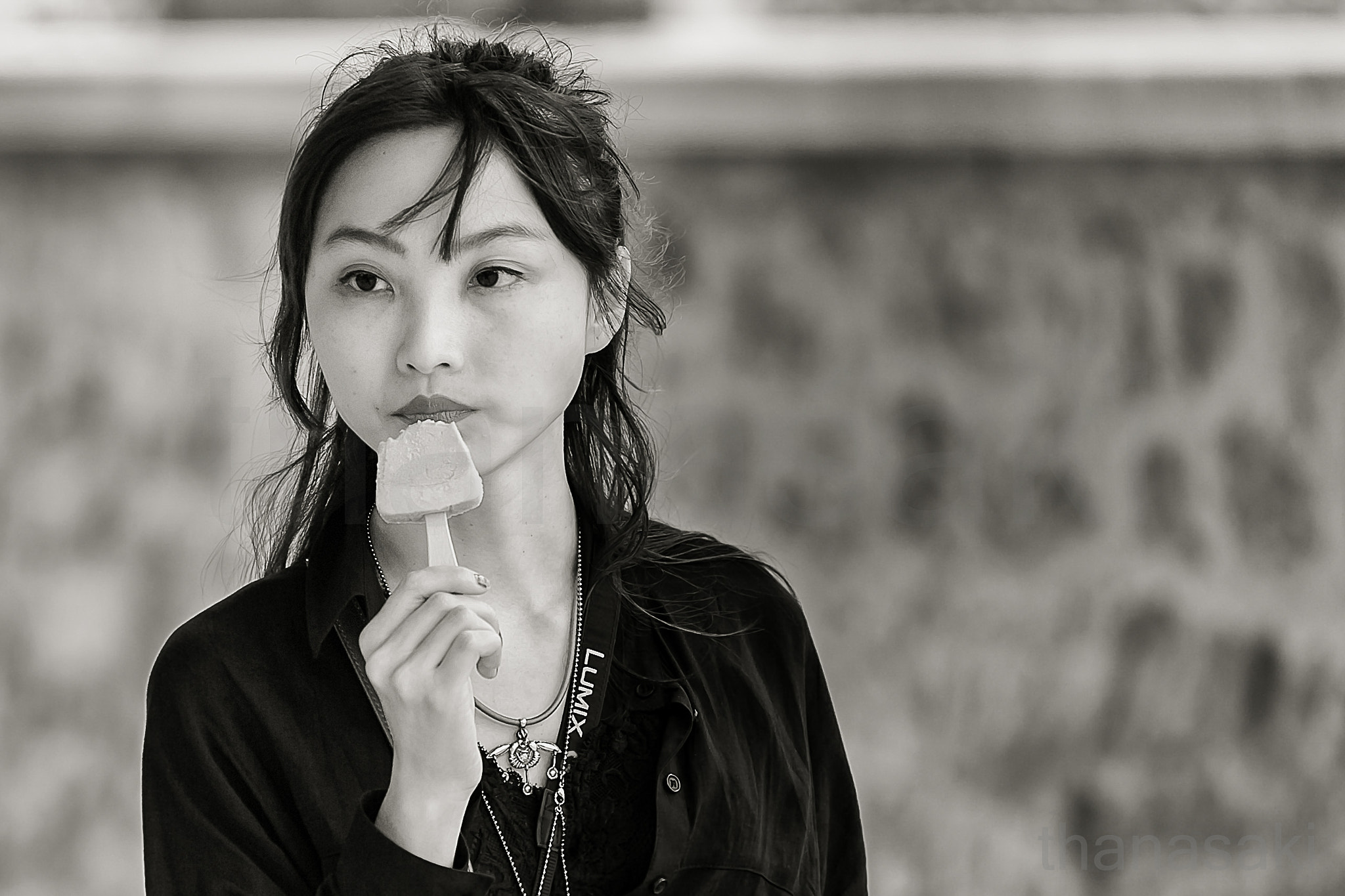 Nikon AF-Nikkor 80-200mm F2.8D ED sample photo. Life's small joys photography