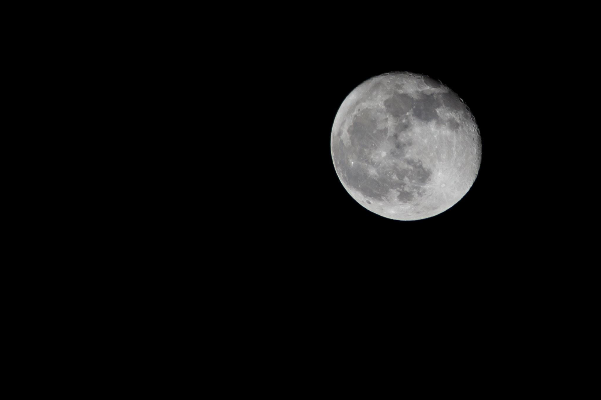 Canon EOS 1200D (EOS Rebel T5 / EOS Kiss X70 / EOS Hi) sample photo. Fly me to the moon photography