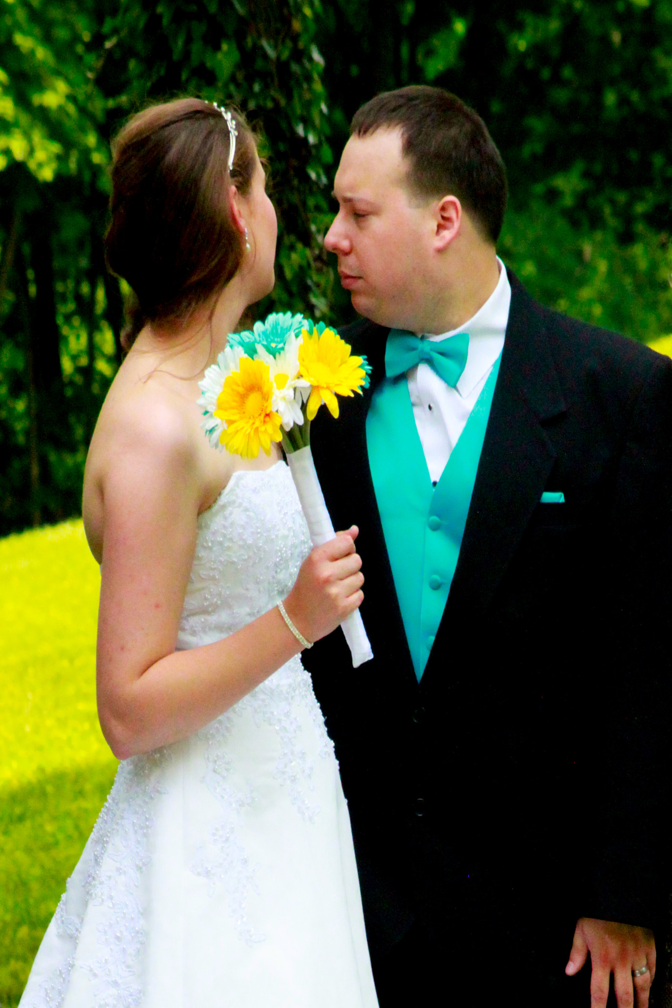 Canon EF 55-200mm f/4.5-5.6 sample photo. Bride & groom dramatic moment photography