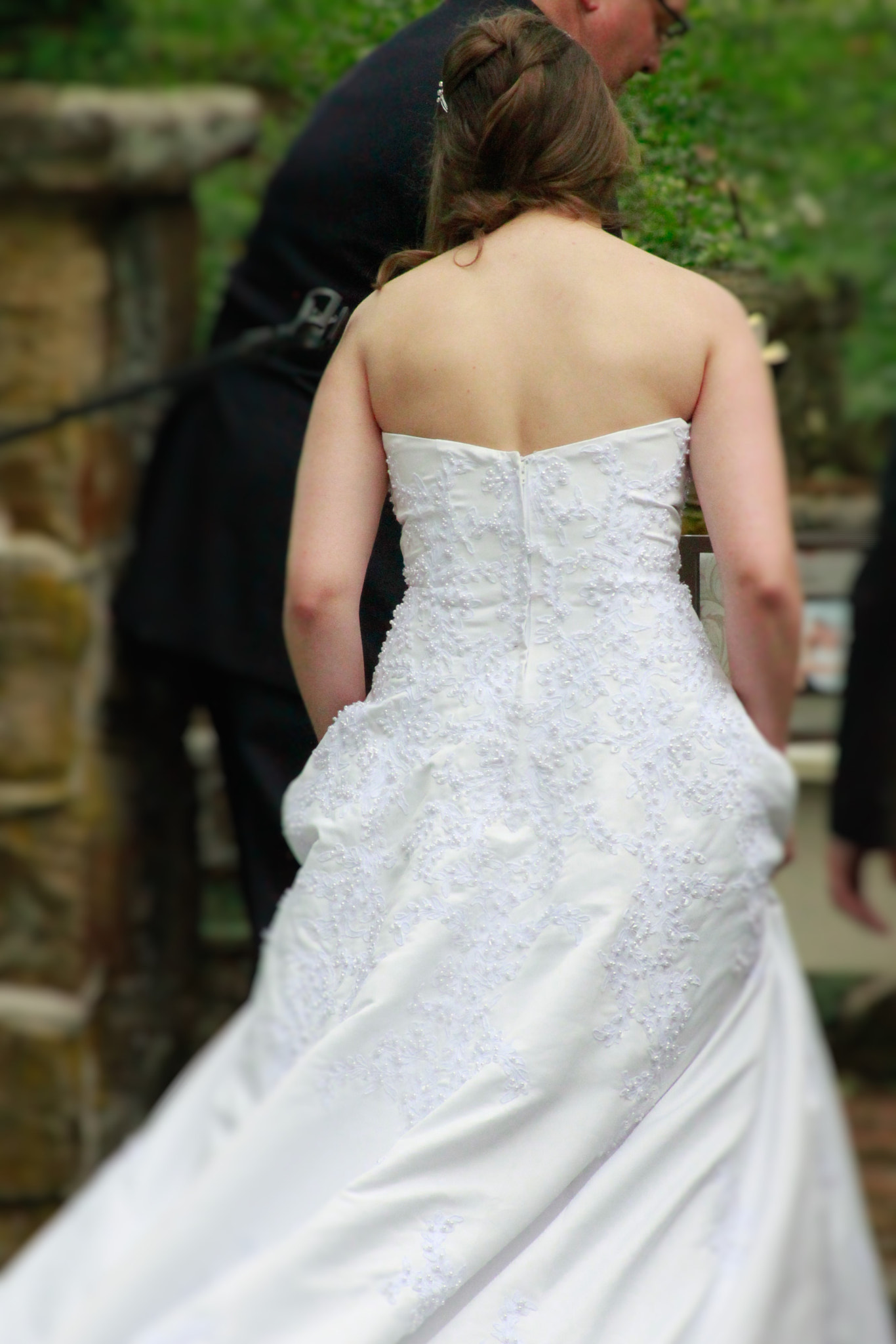 Canon EF 55-200mm f/4.5-5.6 sample photo. Back of the beautiful bride photography
