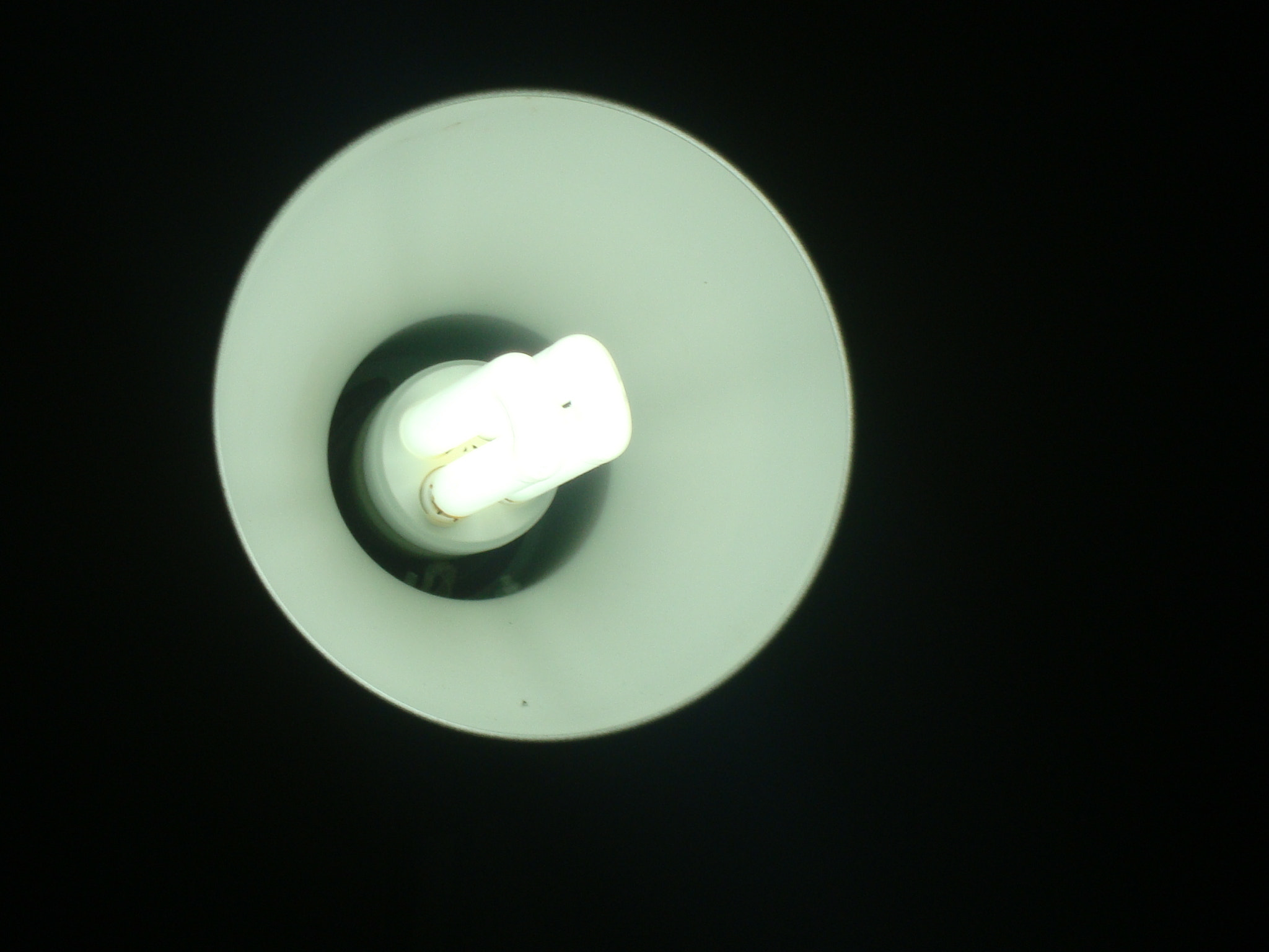 Sony DSC-W125 sample photo. Lamp photography