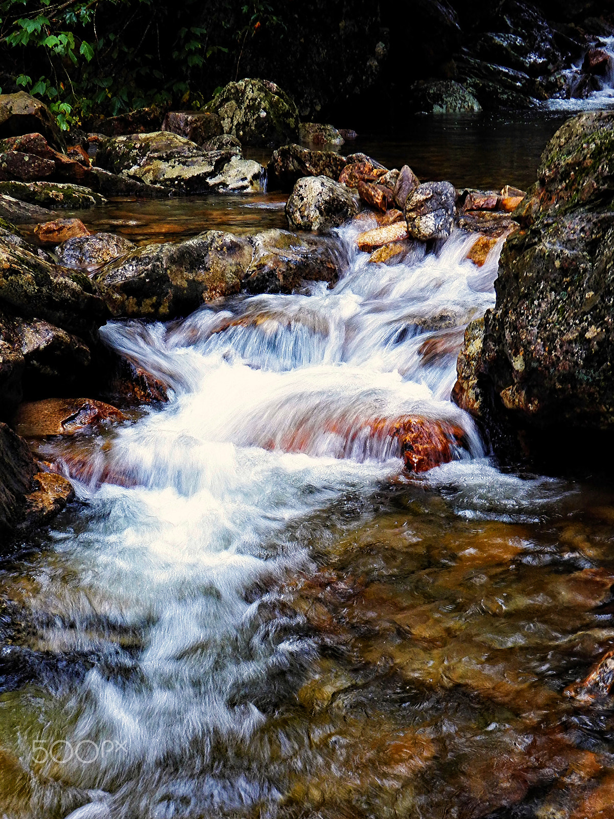 Kodak EasyShare Z990 (EasyShare Max) sample photo. Down stream photography